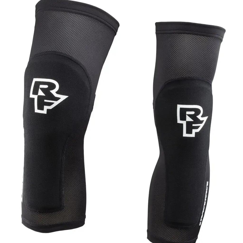 CHARGE knee pads