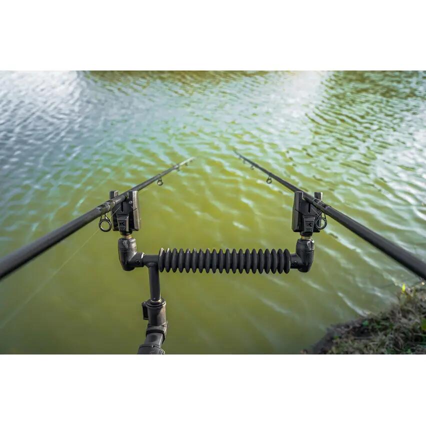 Portacañas Korum XS Two Rod Arm & Rests 2/3