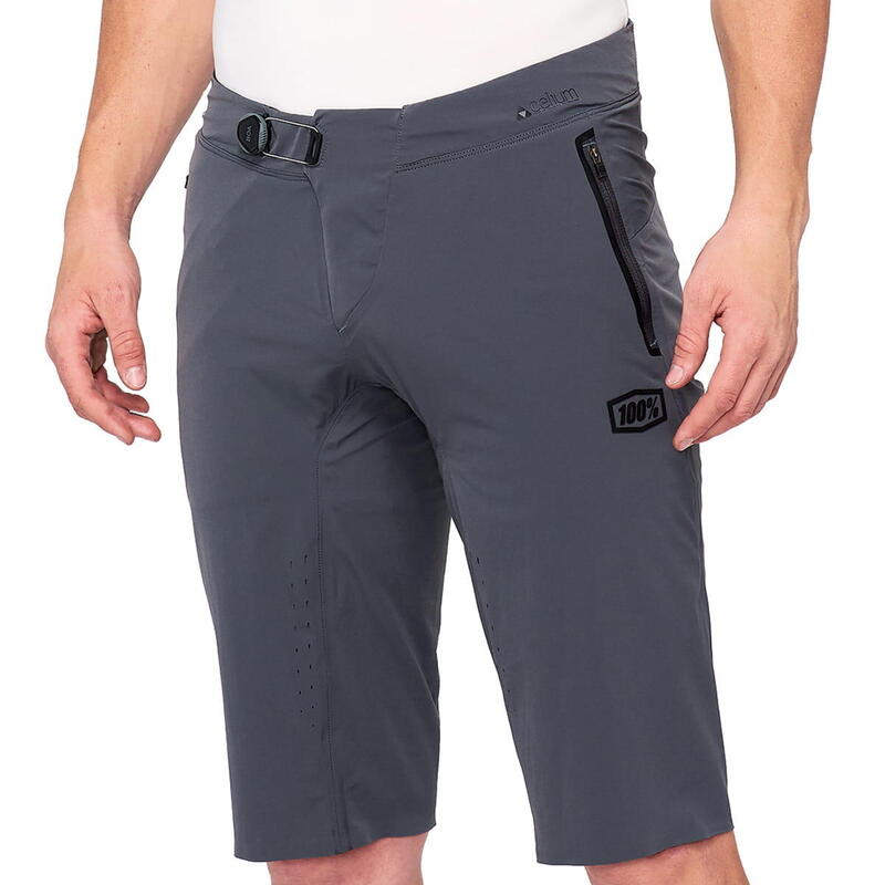 Celium - Shorts - Charcoal - Grau