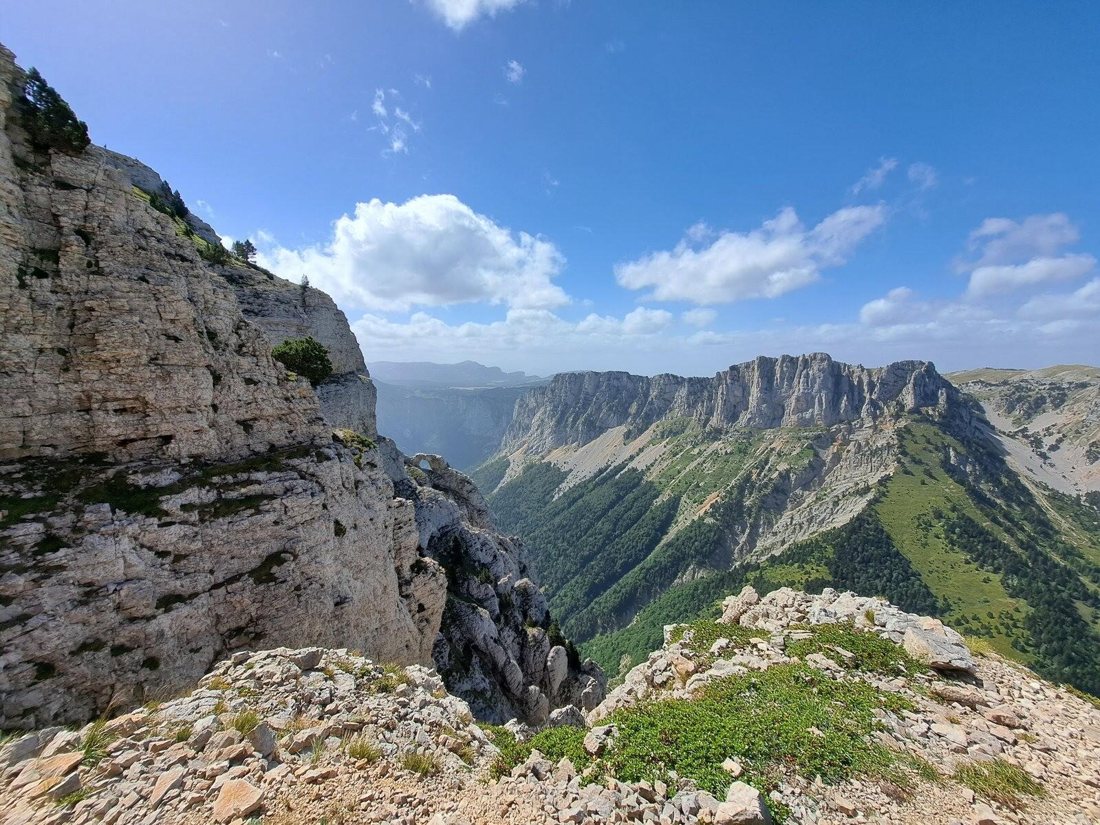 DECATHLON TRAVEL picture