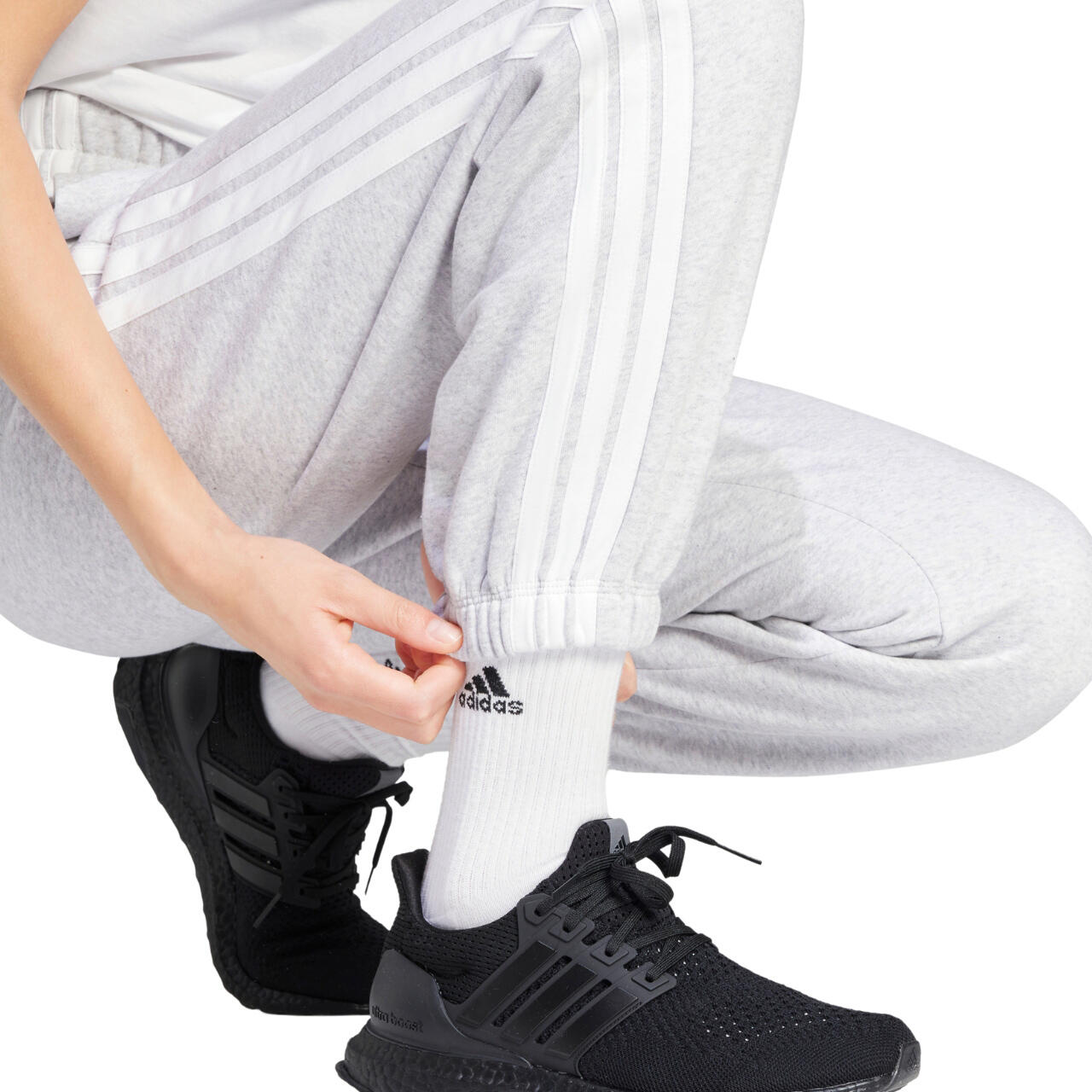 adidas Damen Trainingshose Essentials 3S Fleece Loose Pants 5/12