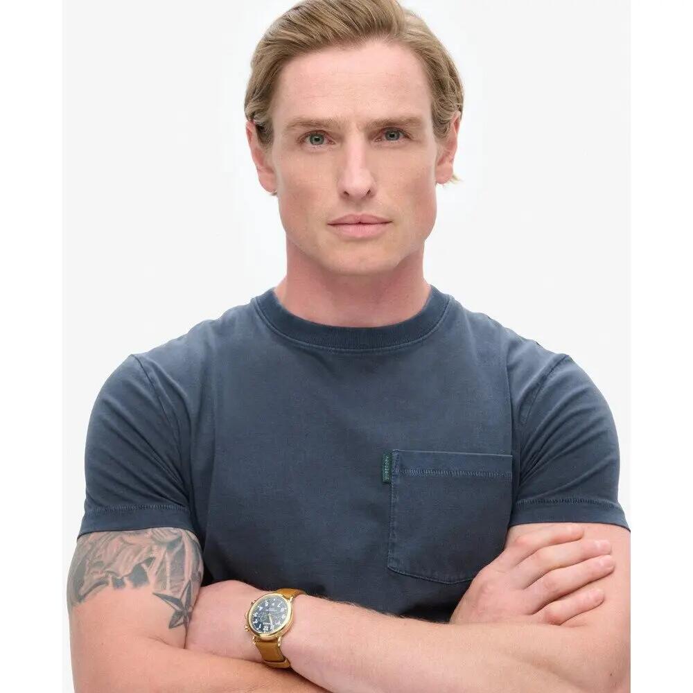 Camiseta com bolso essencial lavada 5/6