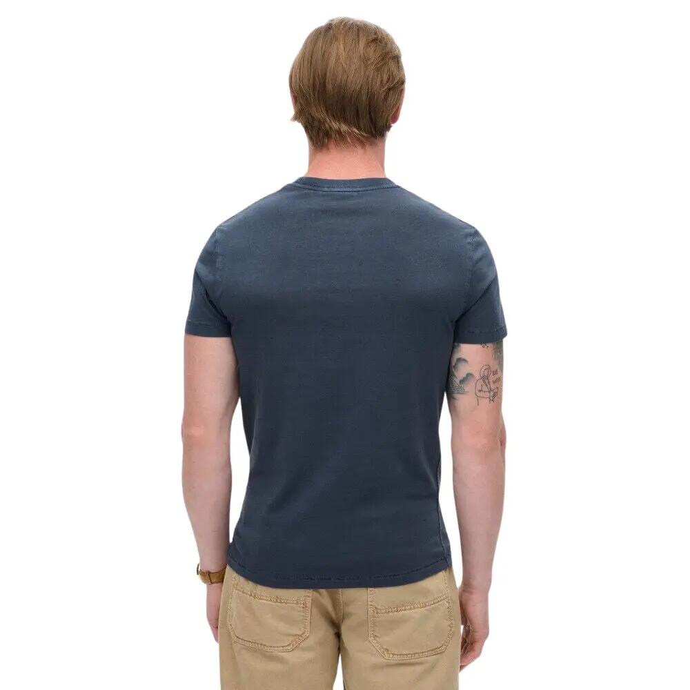 Camiseta com bolso essencial lavada 4/6