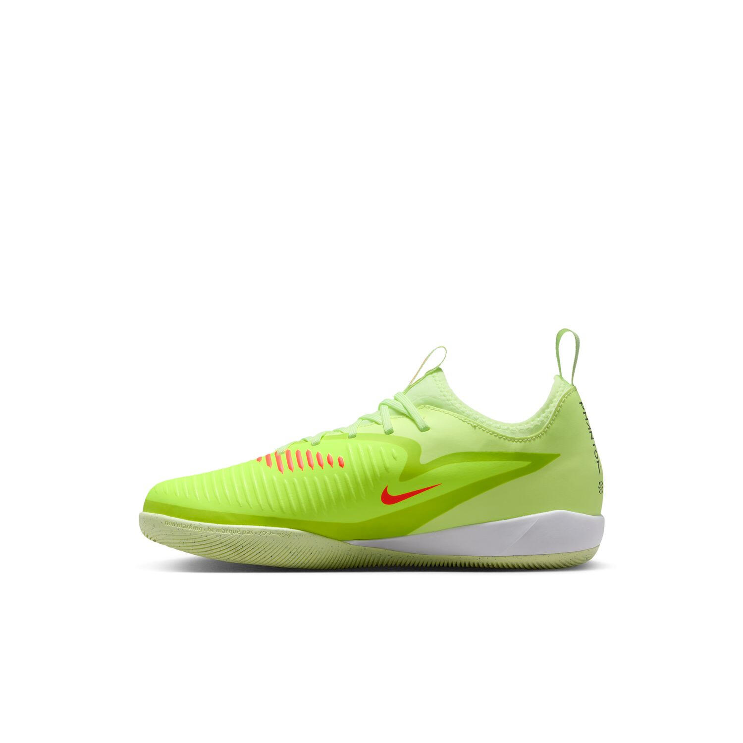 Chaussures de football Nike Jr Phantom 6 Low Acad IC 7/10