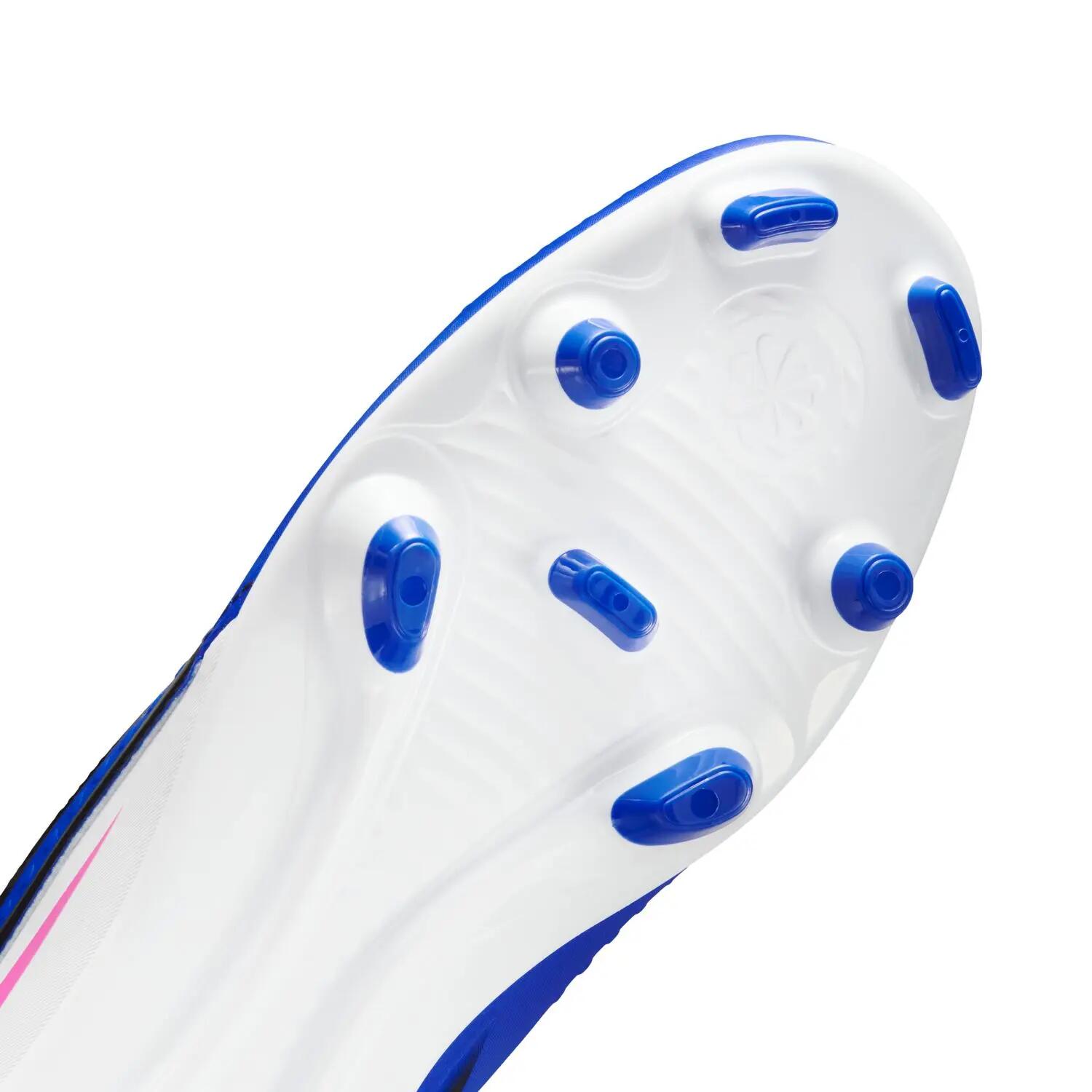 Labdarúgó cipő Nike Phantom 6 Low Club FG/MG 5/10