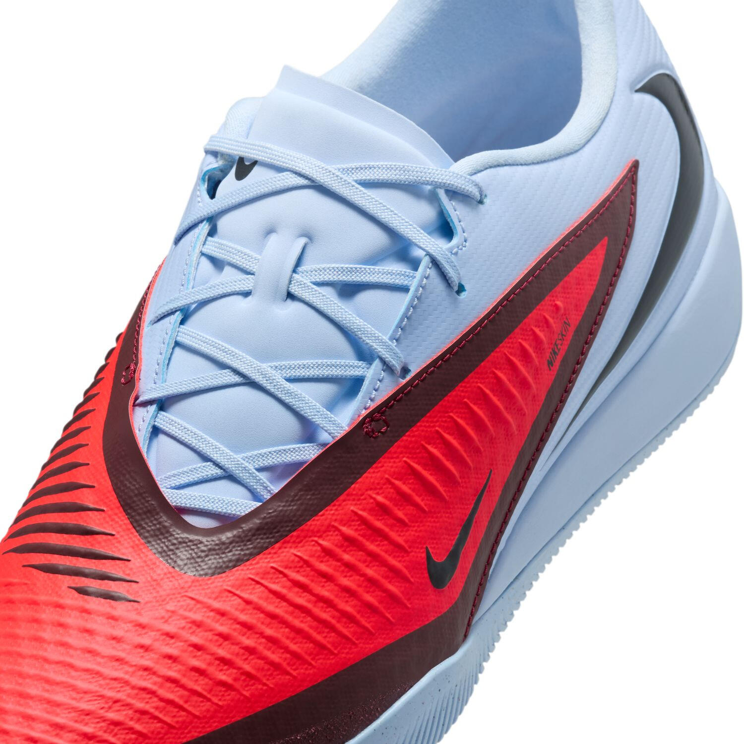 Buty piłkarskie Nike Phantom 6 Low Academy IC 3/7