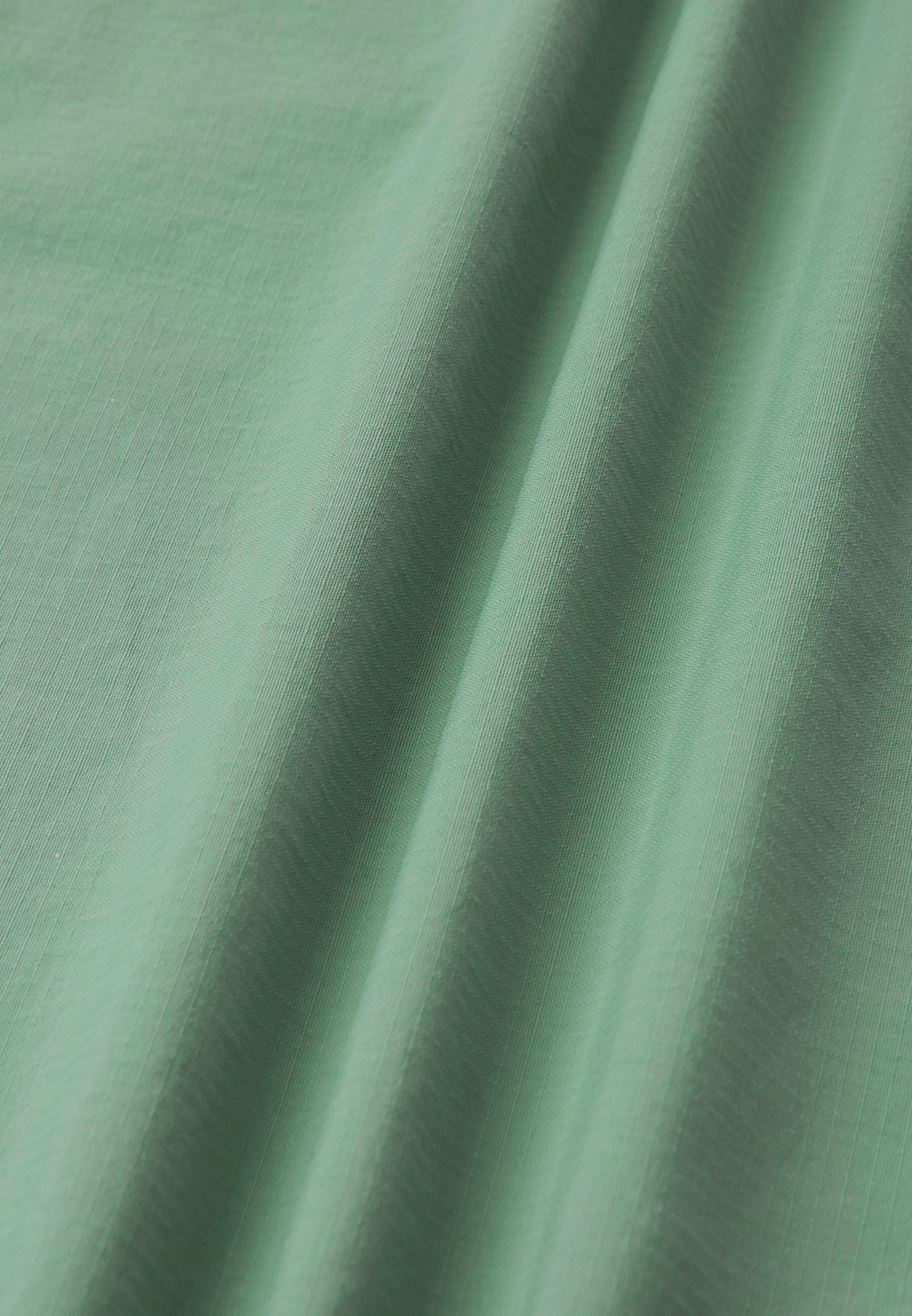 Robe Mallikas - non pertinent 4/5