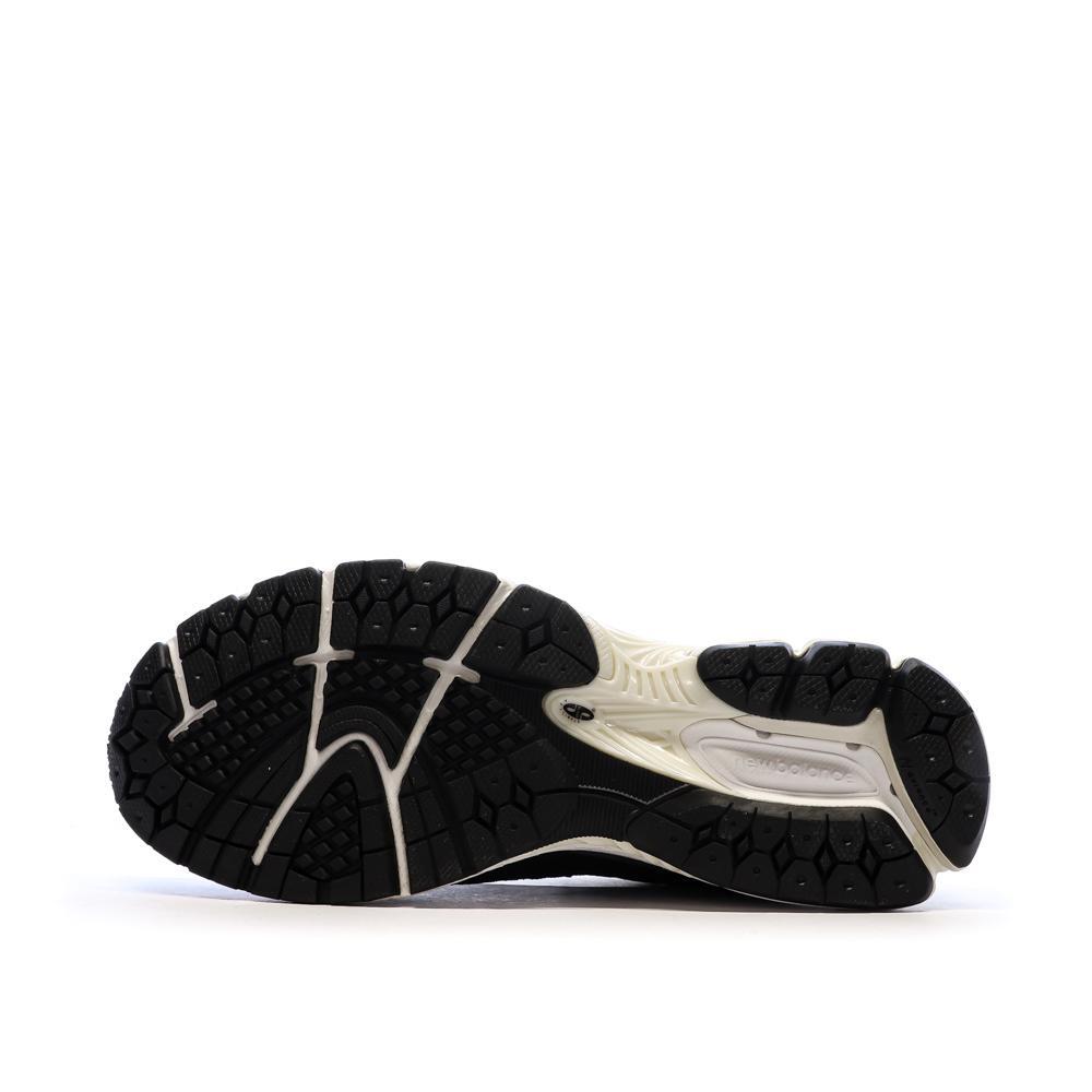 Baskets Noires Homme New Balance 2002 5/7