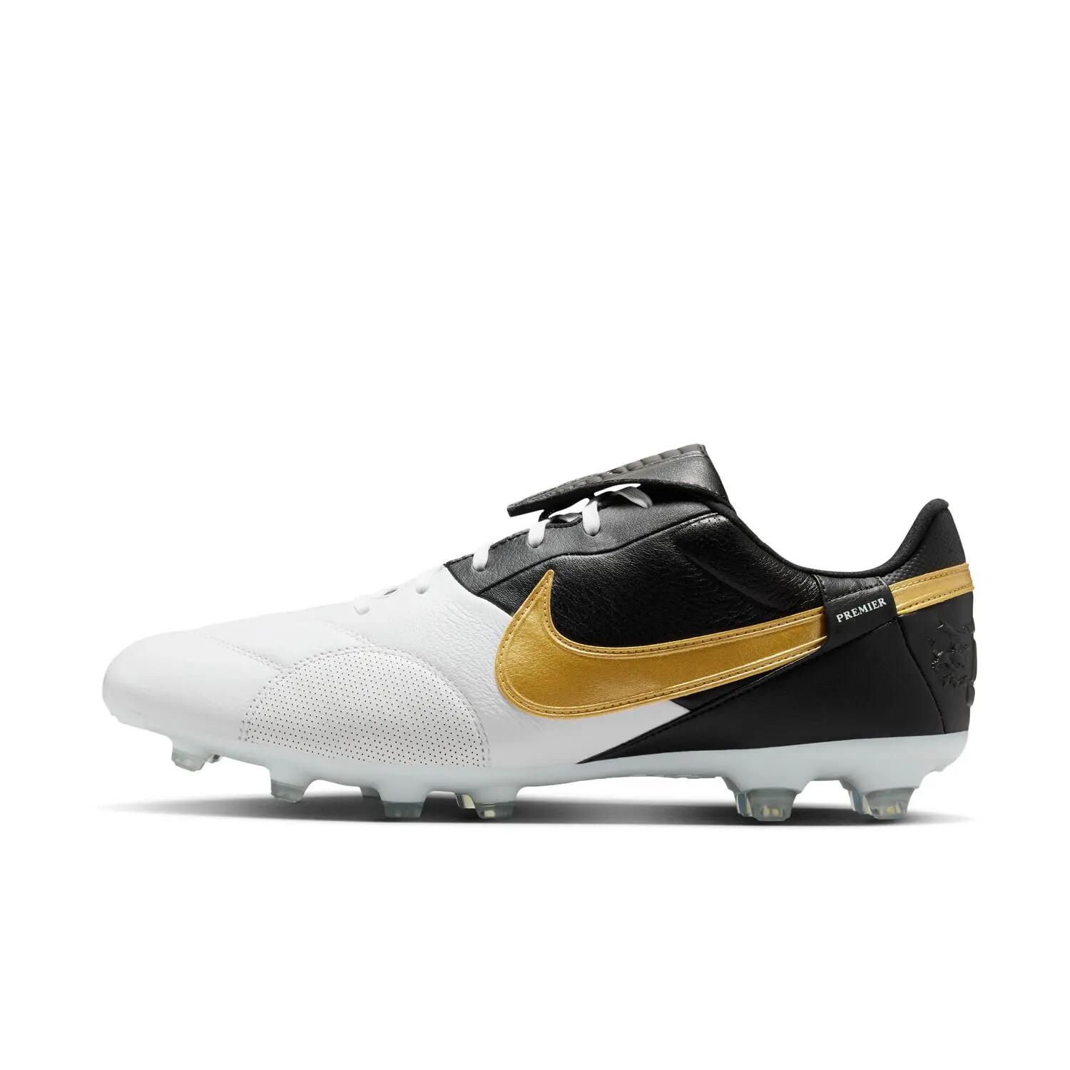 NIKE picture