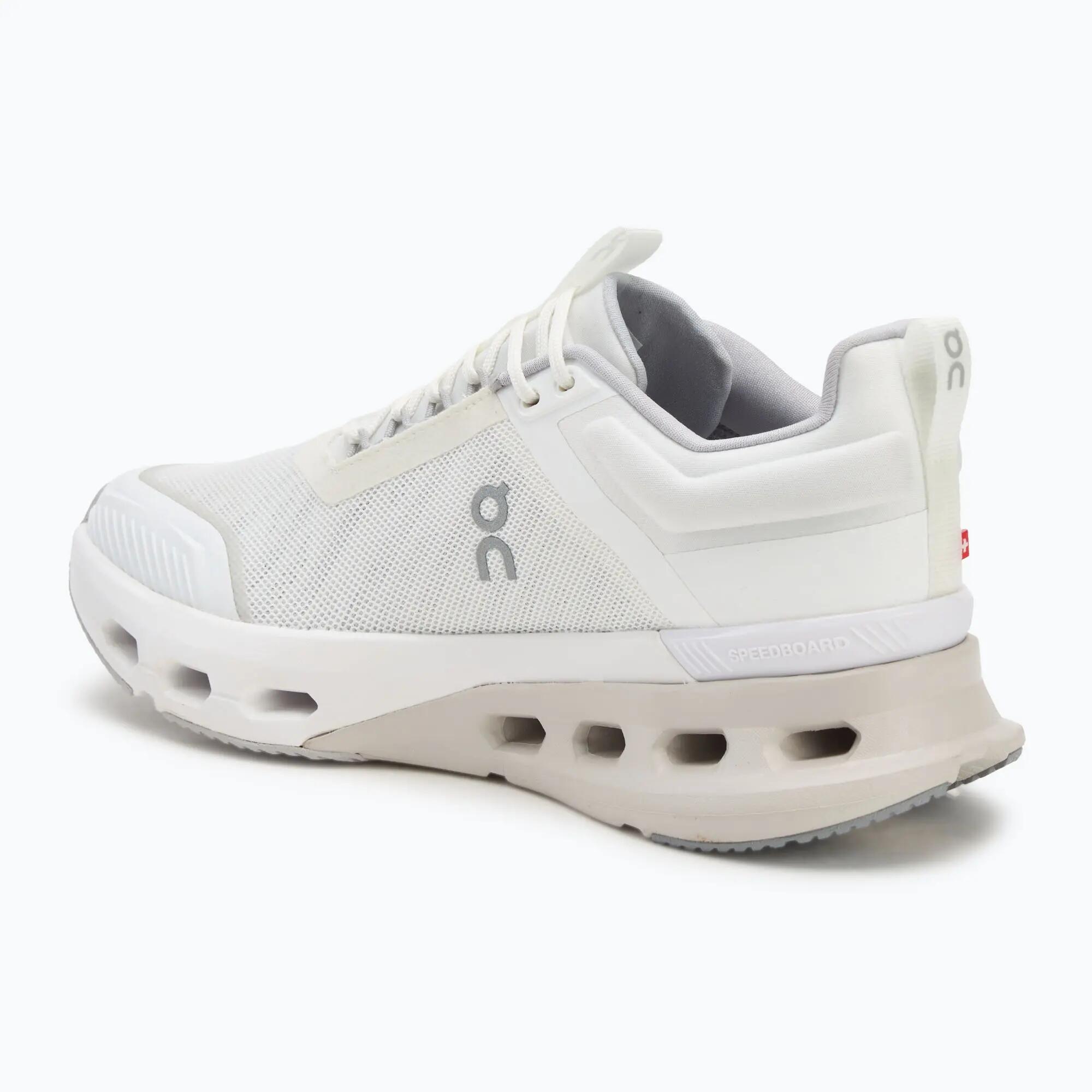 Buty treningowe damskie On Cloudnova X white/glacier 3/7