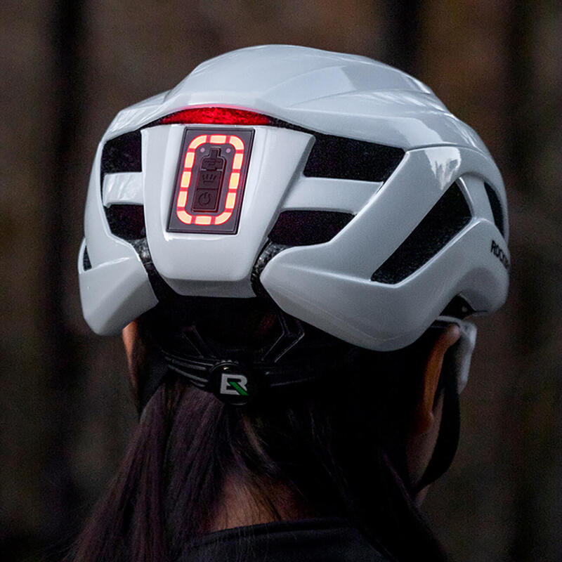 Cască de bicicletă Rockbros cu iluminare integrată multidirecțională
