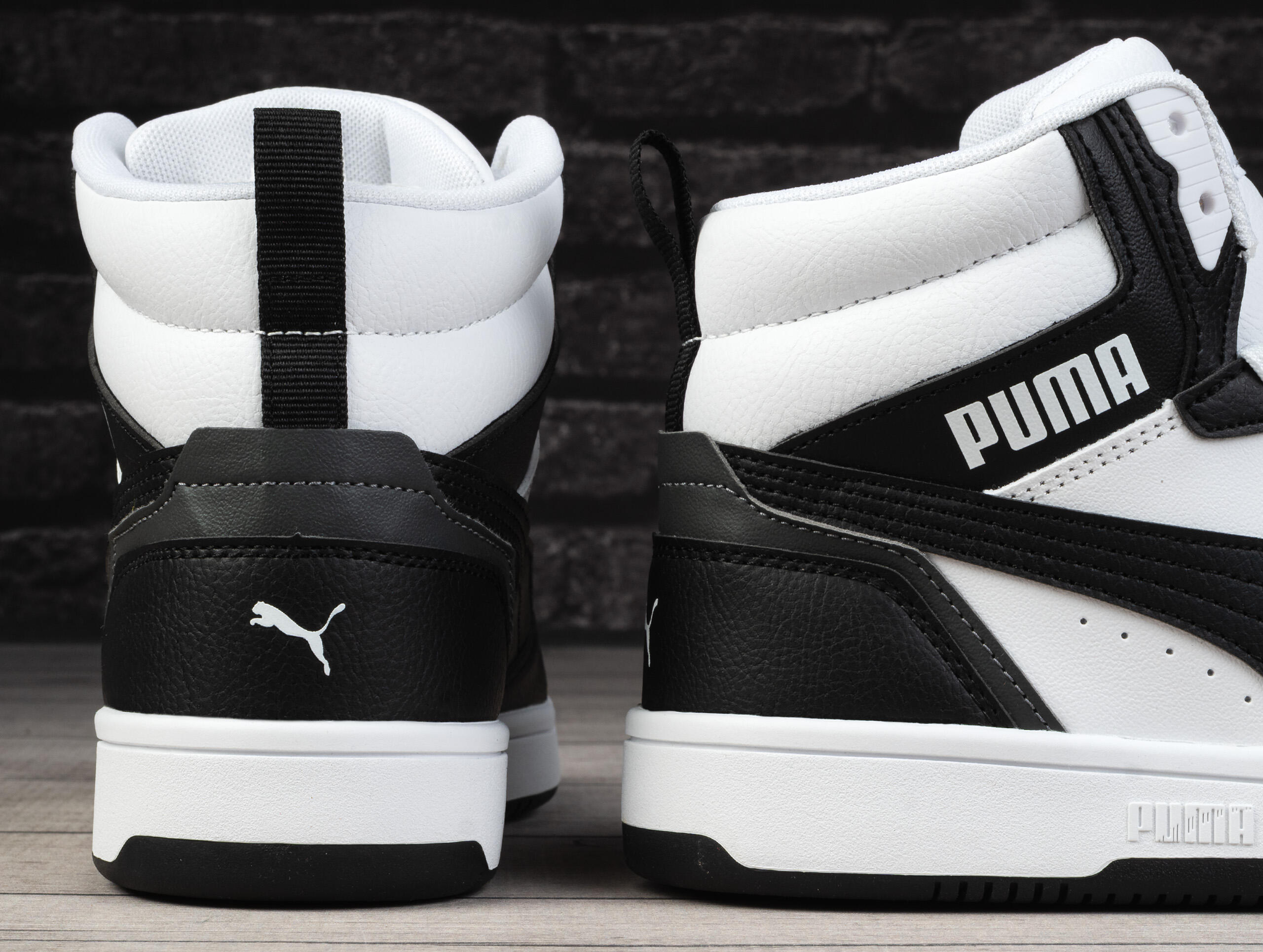 Buty sneakersy sportowe młodzieżowe Puma REBOUND V6 MID 4/5