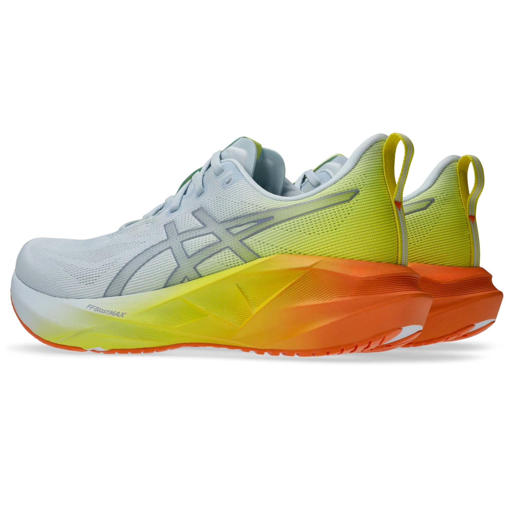 Chaussures De Running Asics Novablast 5 Adulte 4/5