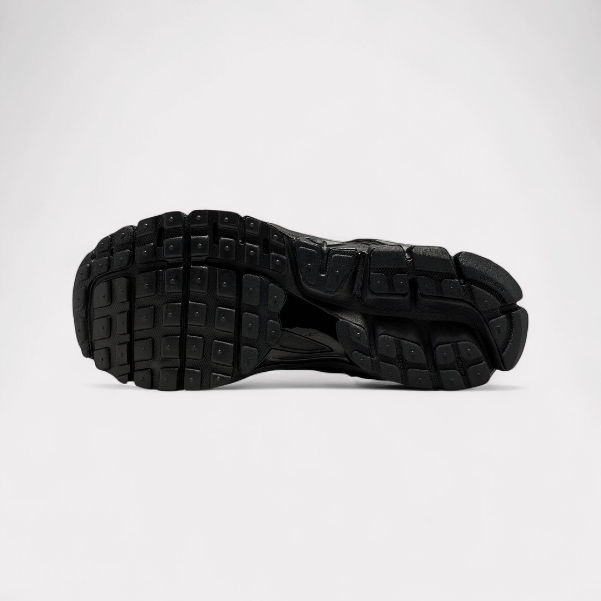 Nike Zoom Vomero 5 - Black Patent 6/7