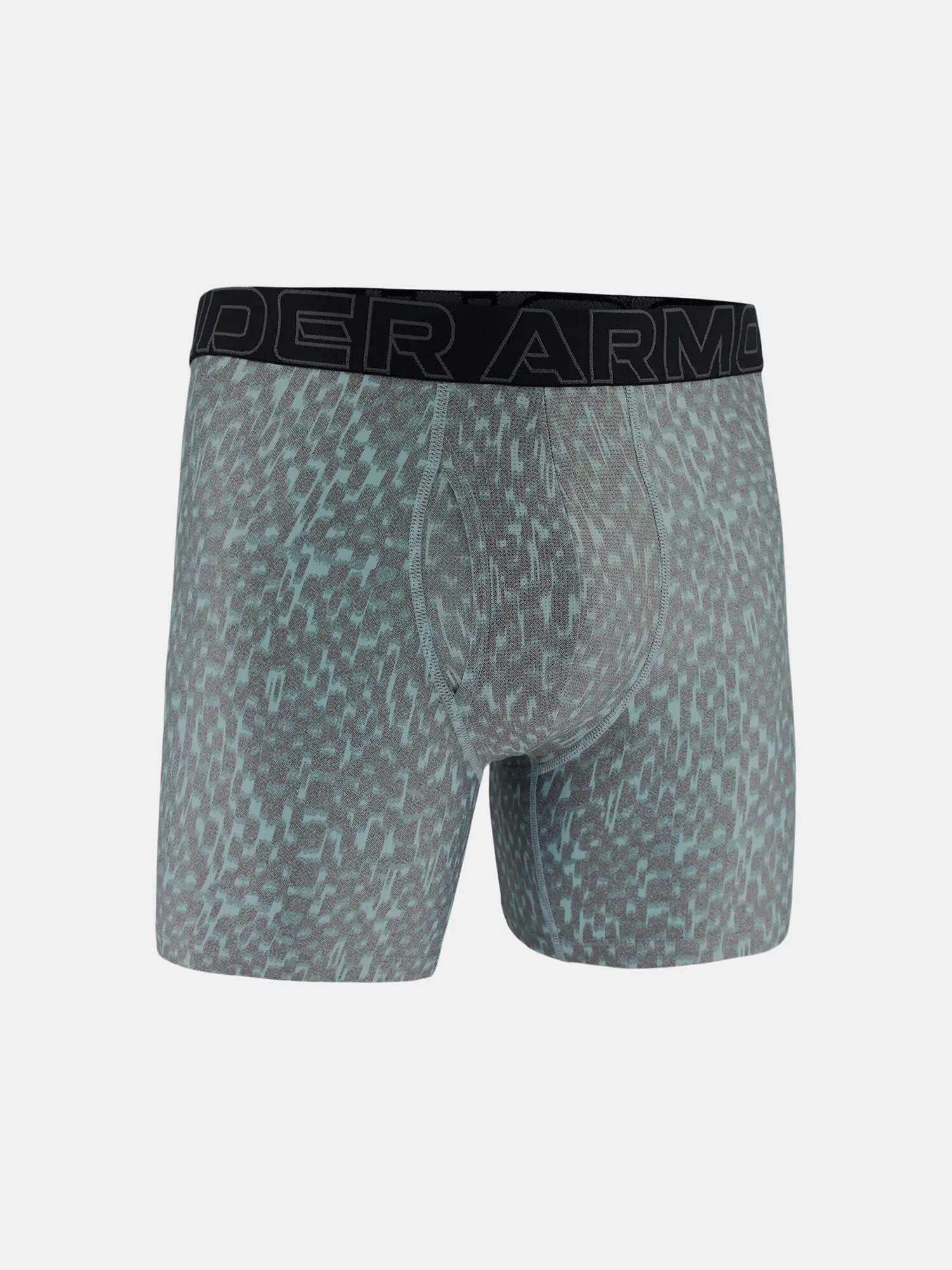 UNDER ARMOUR picture