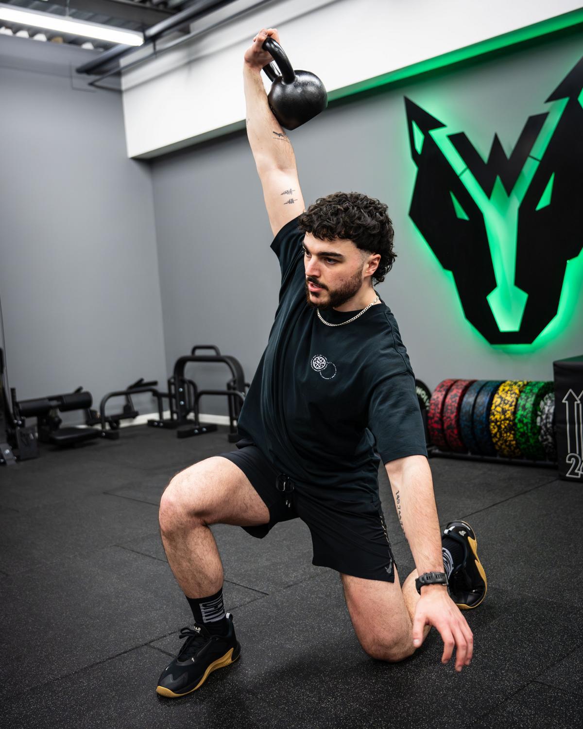 Wolverson Fitness Black Series Kettlebell 14kg 4/6