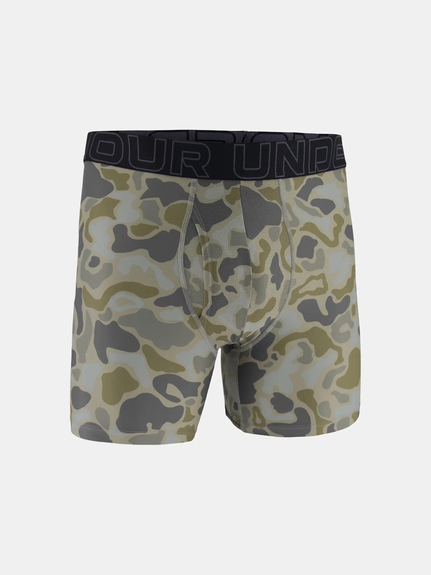 UNDER ARMOUR picture