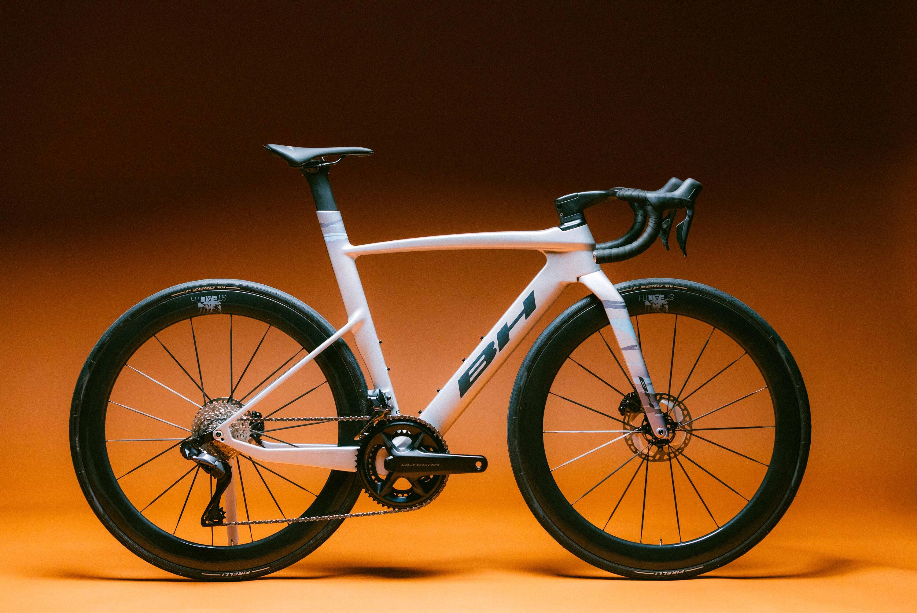 Bicicletas de estrada BH Bikes Aerolight 8.0 2/4