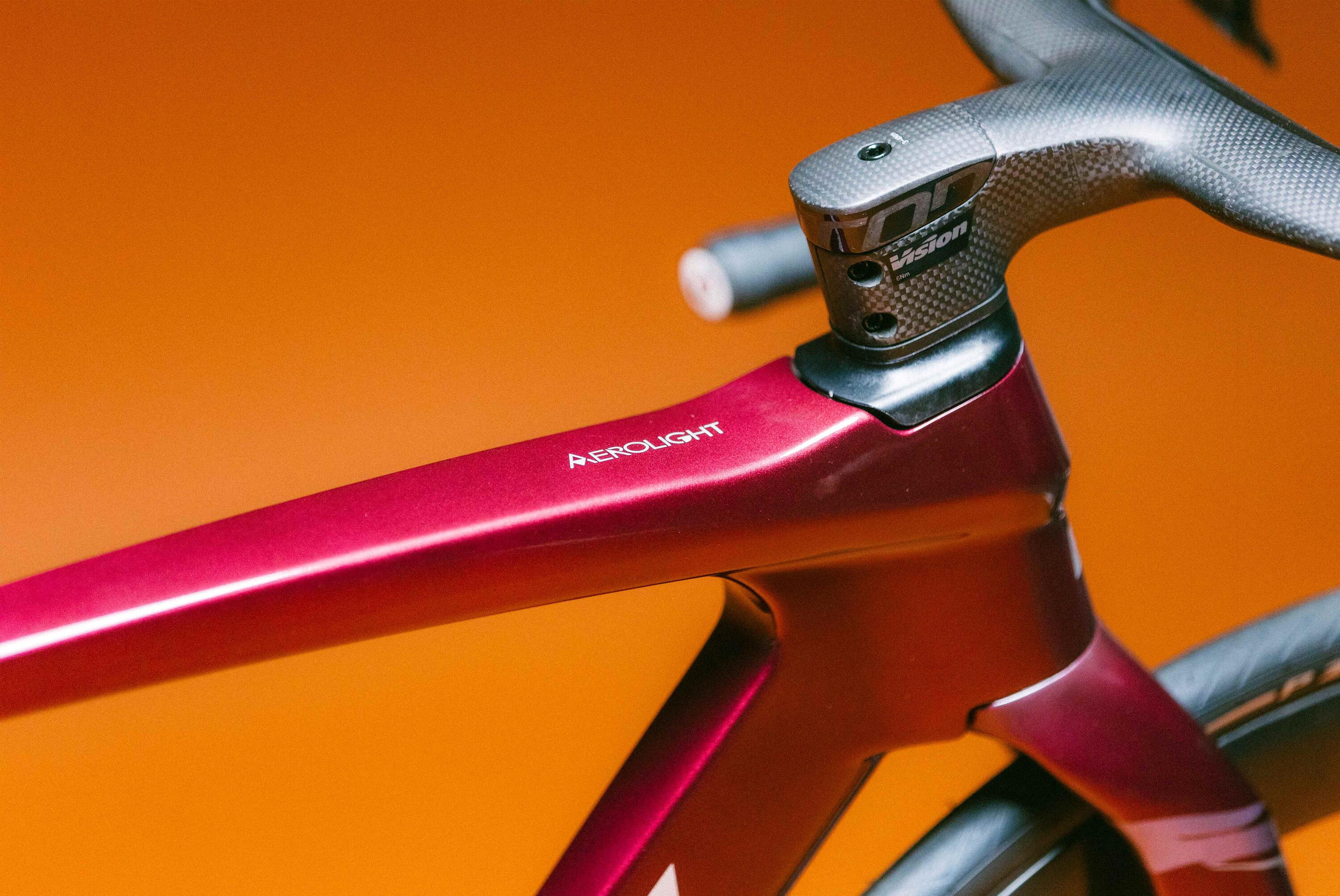 Bicicleta Carretera Bh Aerolight 9.0 (2026)rojo-gris 3/4