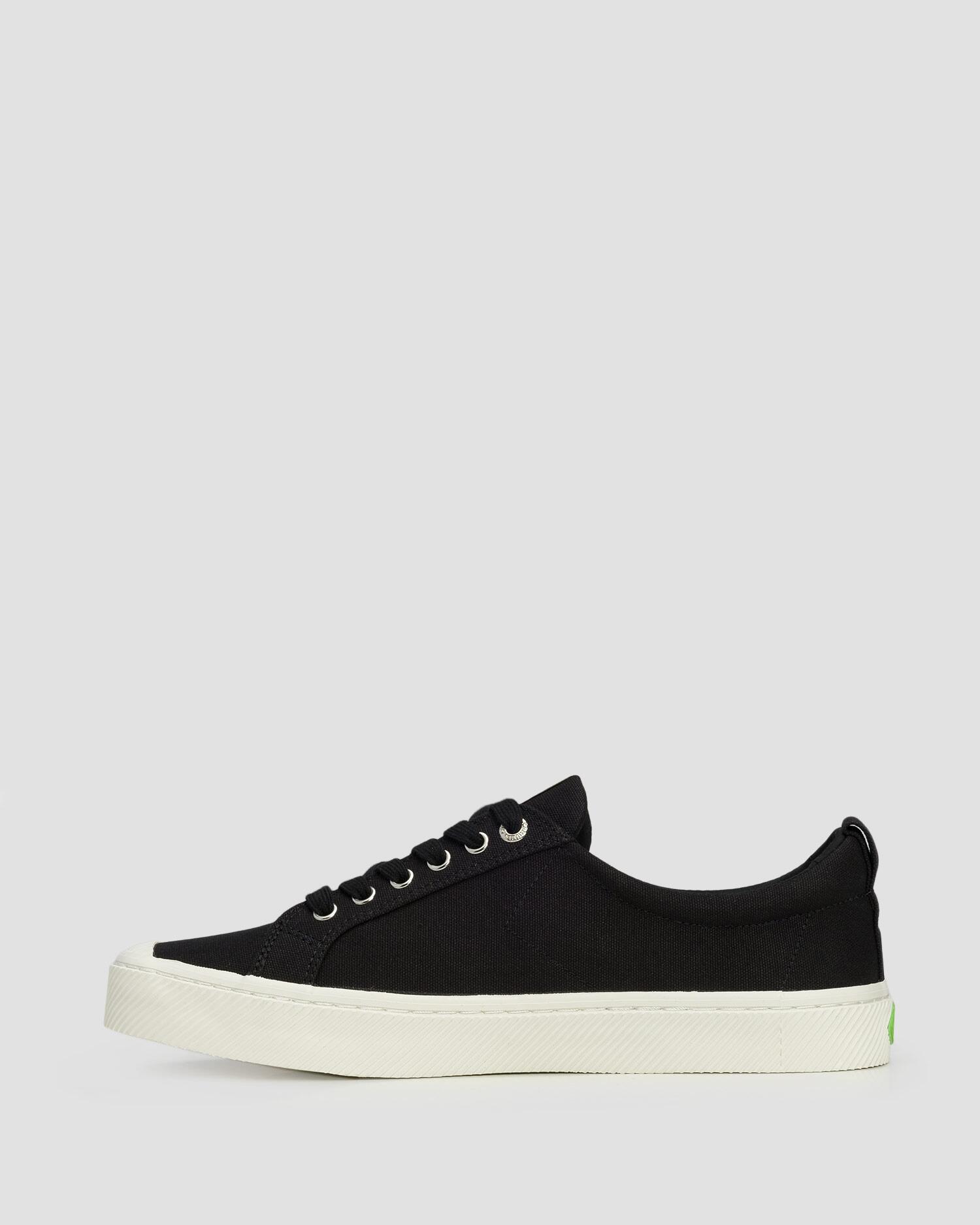 Buty sportowe Cariuma OCA Low Black Canvas Unisex 3/7