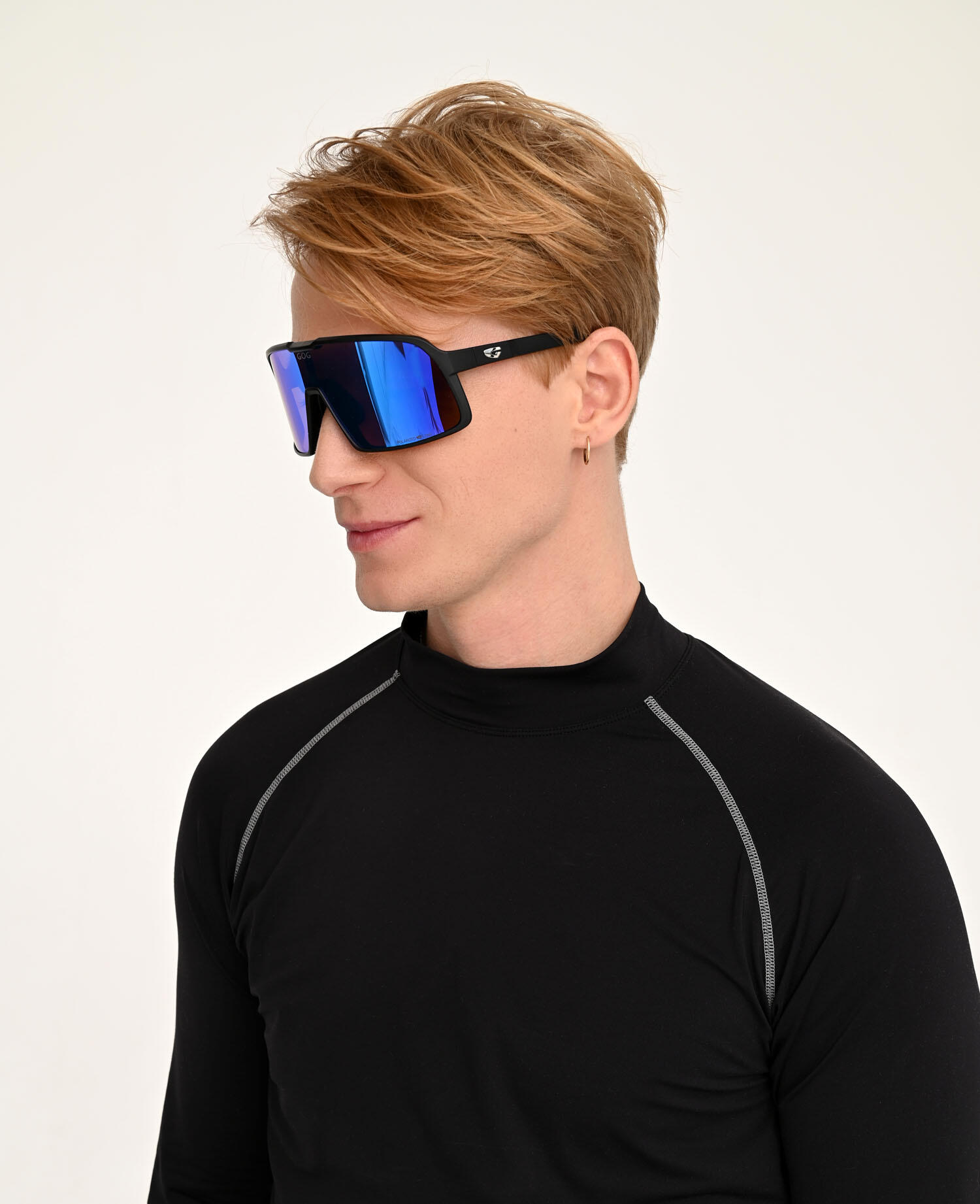 Okulary z polaryzacją GOG Kari - matt black/reflex white/blue 5/7