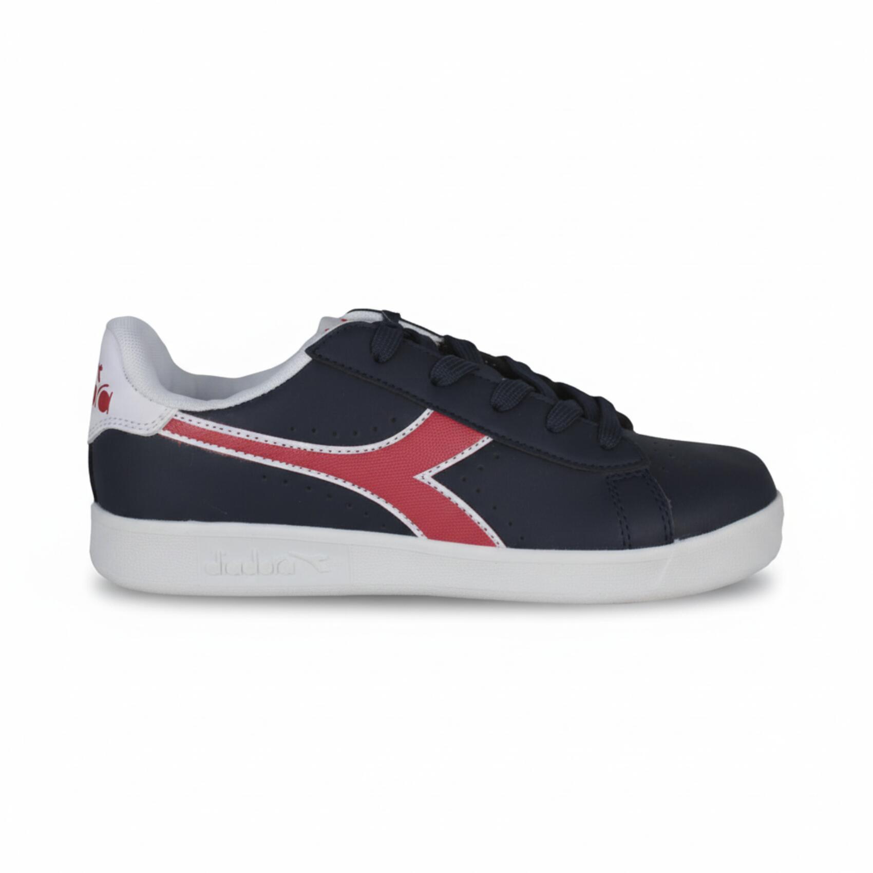 DIADORA picture