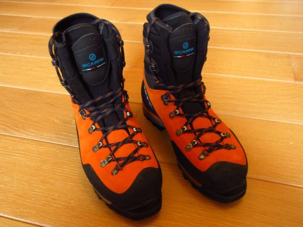 Entre Particuliers - Bottines Scarpa Mont Blanc Pro GTX (taille 43 EU) 2/7