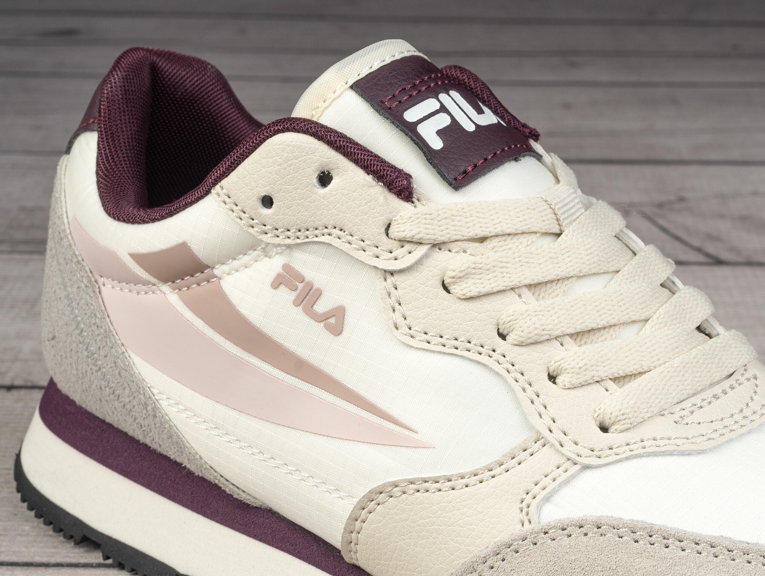 Turnschuhe Fila Modell FFW0494-73182 für frauen 6/7