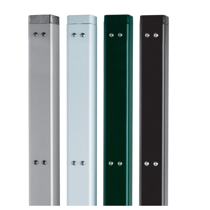 CARRINGTON Čtvercové hliníkové tenisové sloupy s upevněním Carrington (x2)