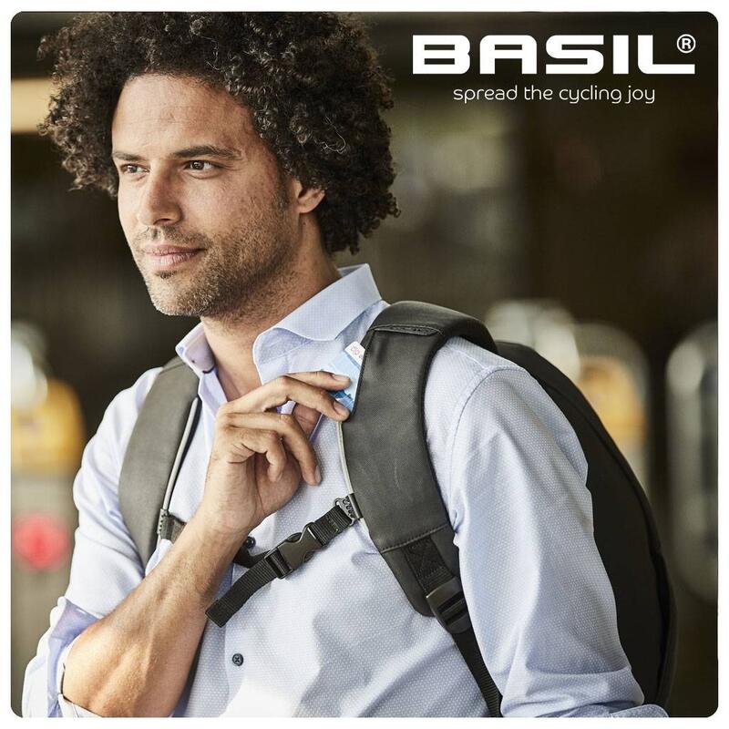 BASIL Fahrradrucksack "B-Safe Nordlicht" M Herren