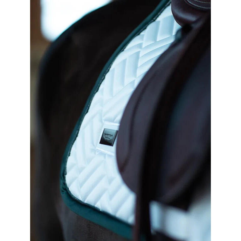 Tapis de selle Modern White Dramatic Monday - Equestrian Stockholm 4/4
