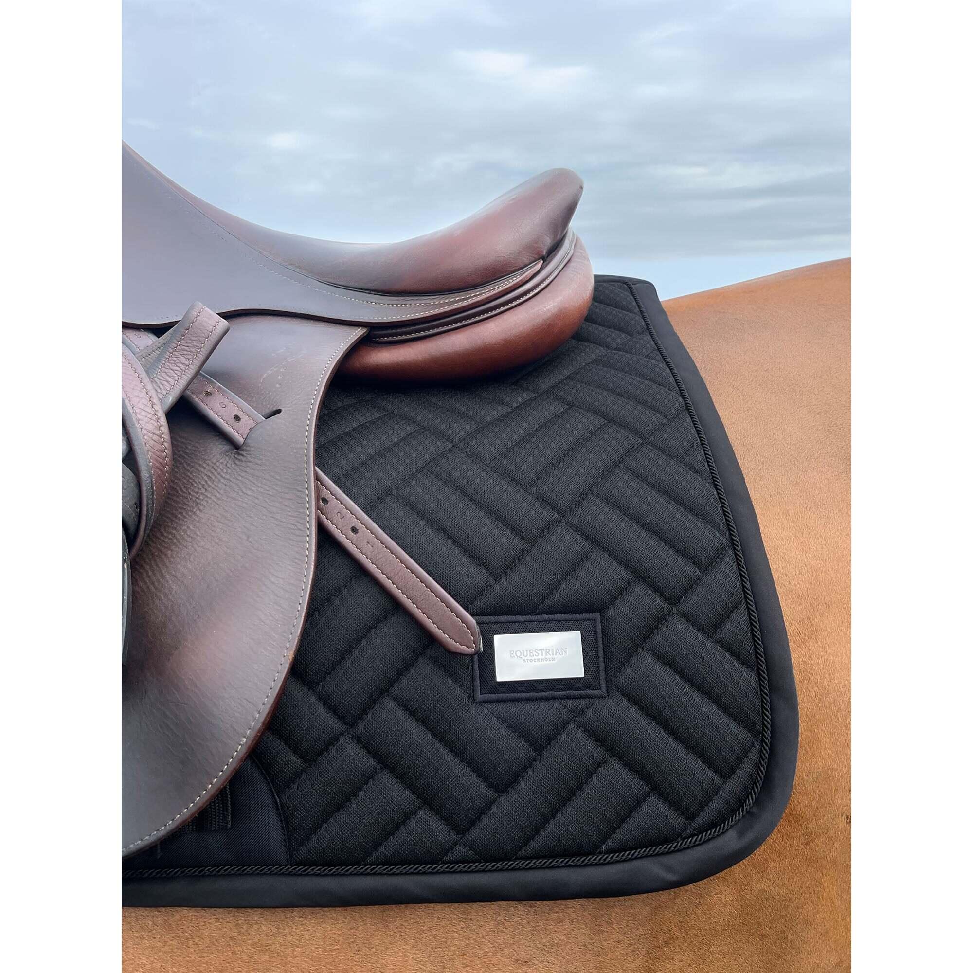 Zadeldoeken Equestrian Stockholm Modern Mesh 2/5
