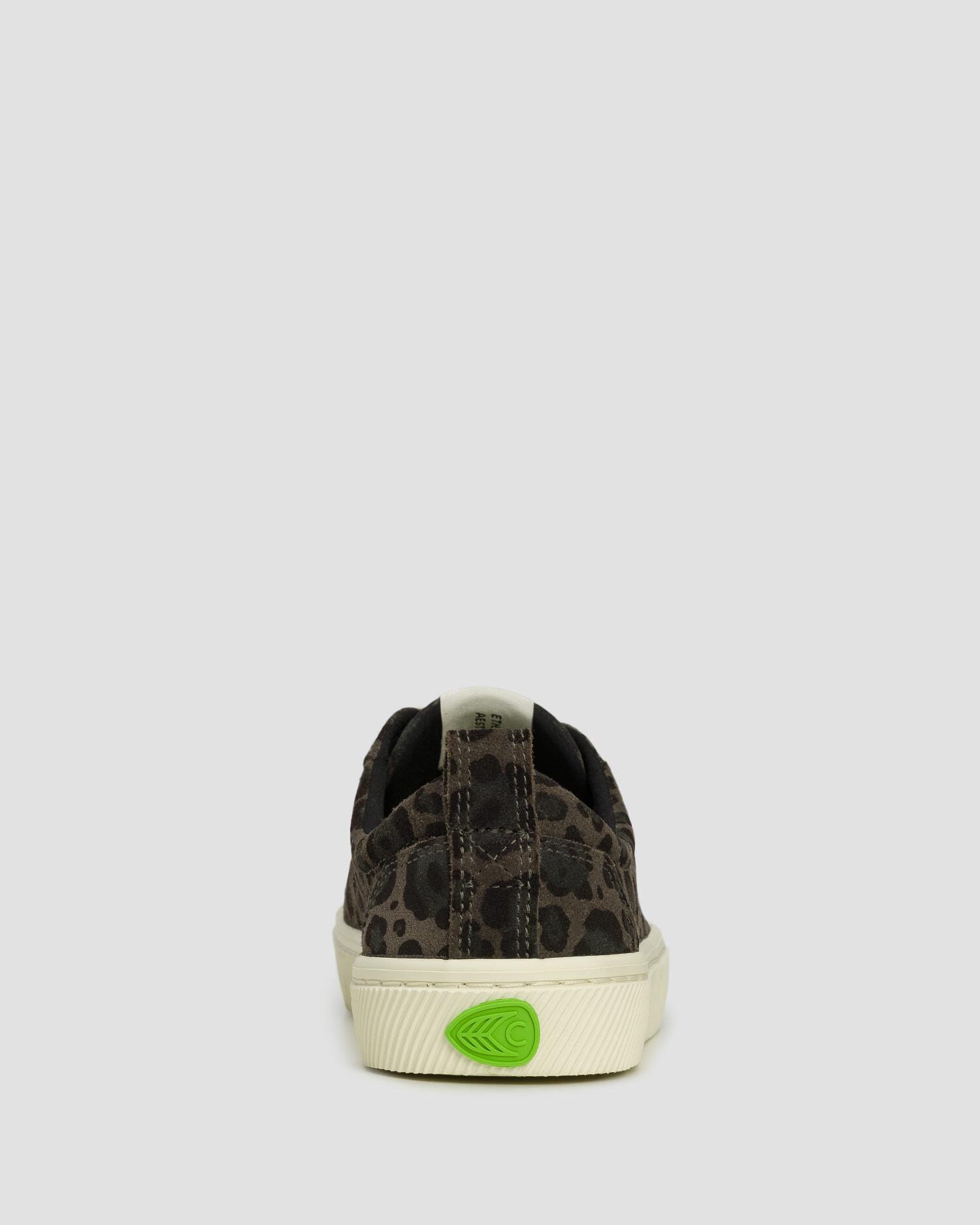 Trampki ze skóry zamszowej Cariuma OCA Suede Black Jaguar Print 6/7