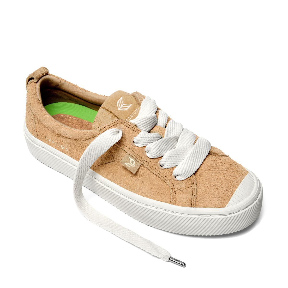 Sneakersy skórzane Cariuma OCA Hairy Suede Latte