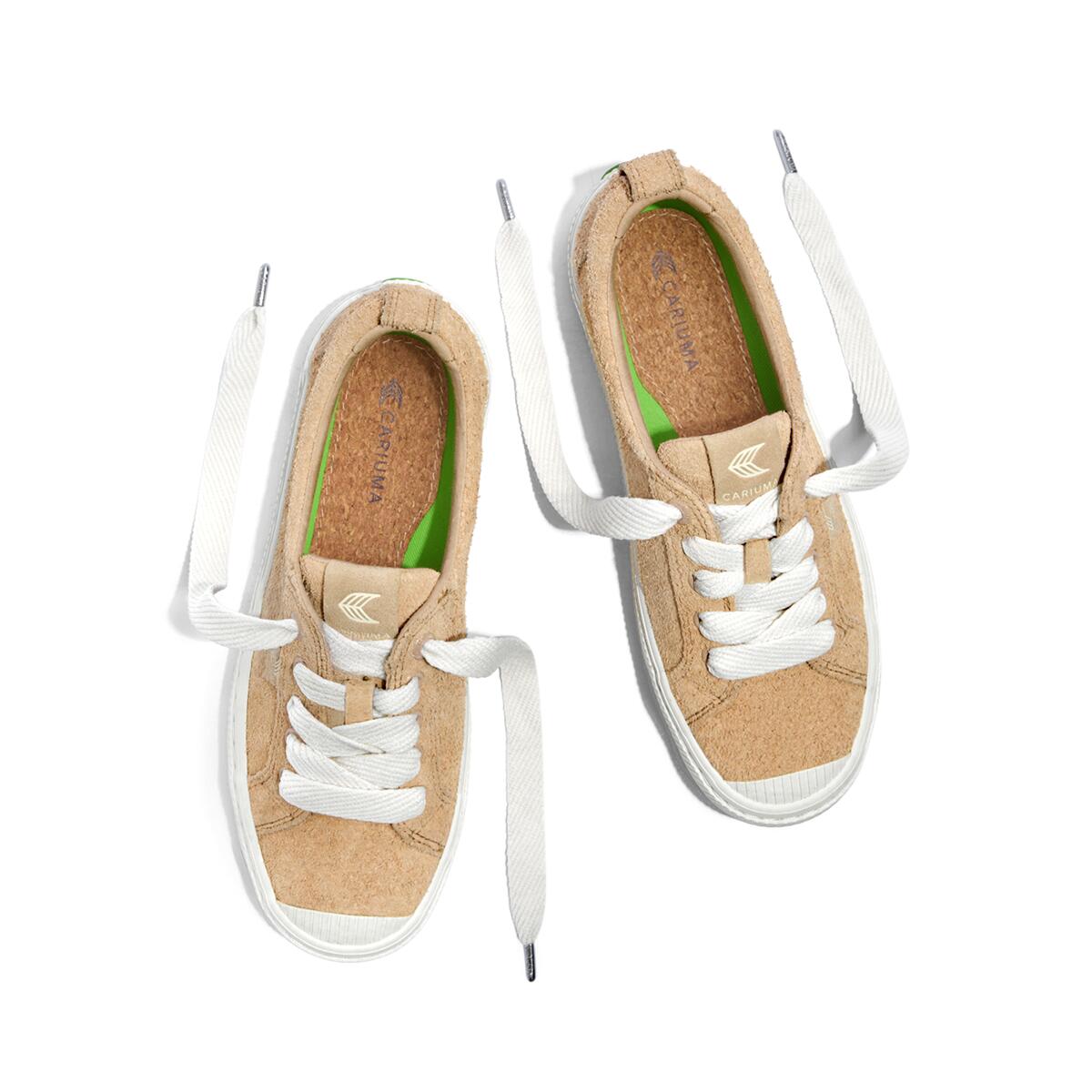 Sneakersy skórzane Cariuma OCA Hairy Suede Latte 5/6