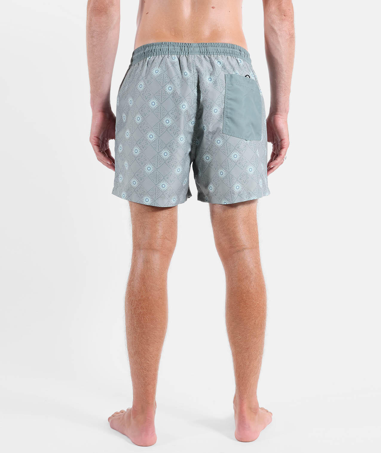Beachshort LOBBY 3/5