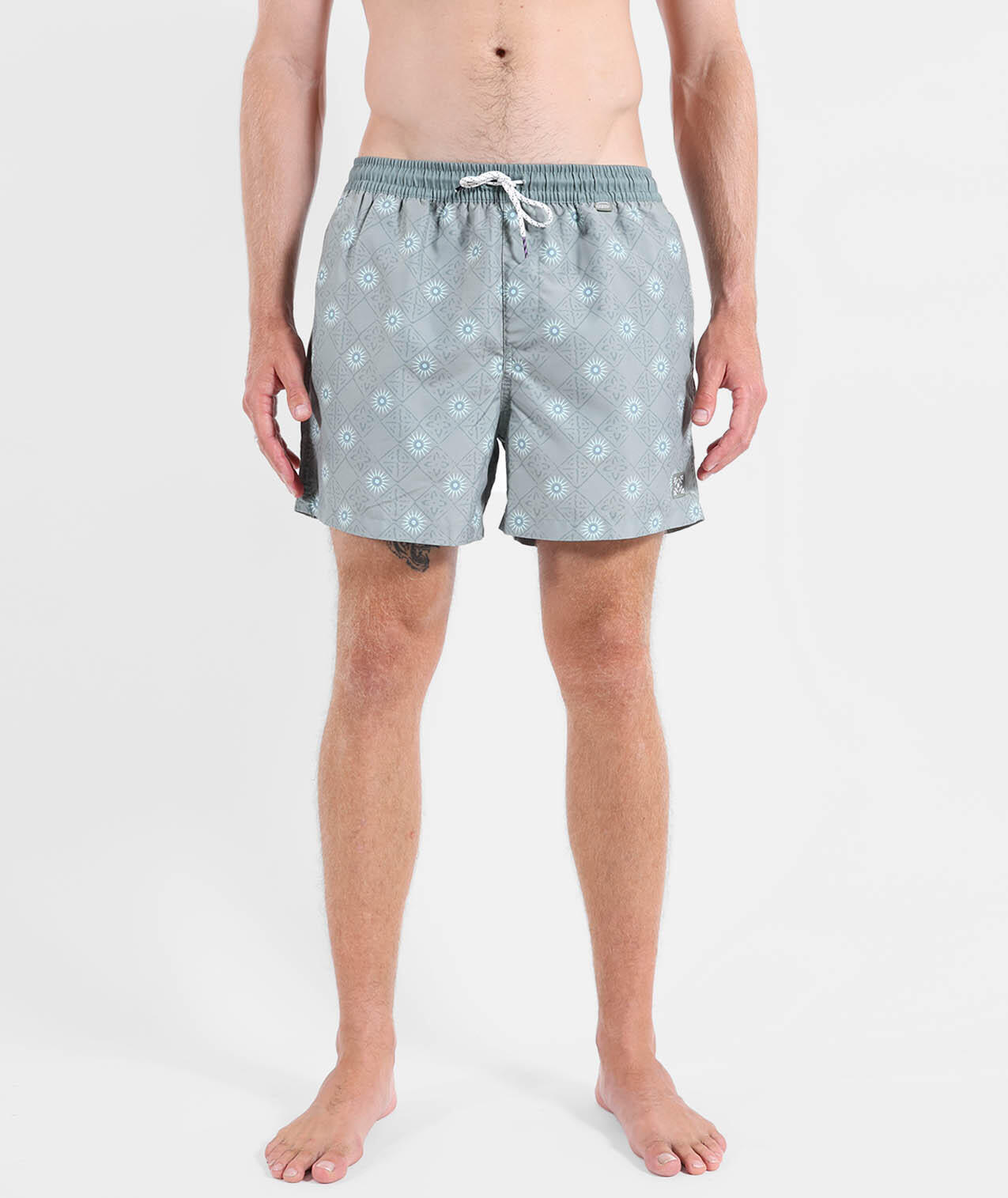 Beachshort LOBBY 2/5