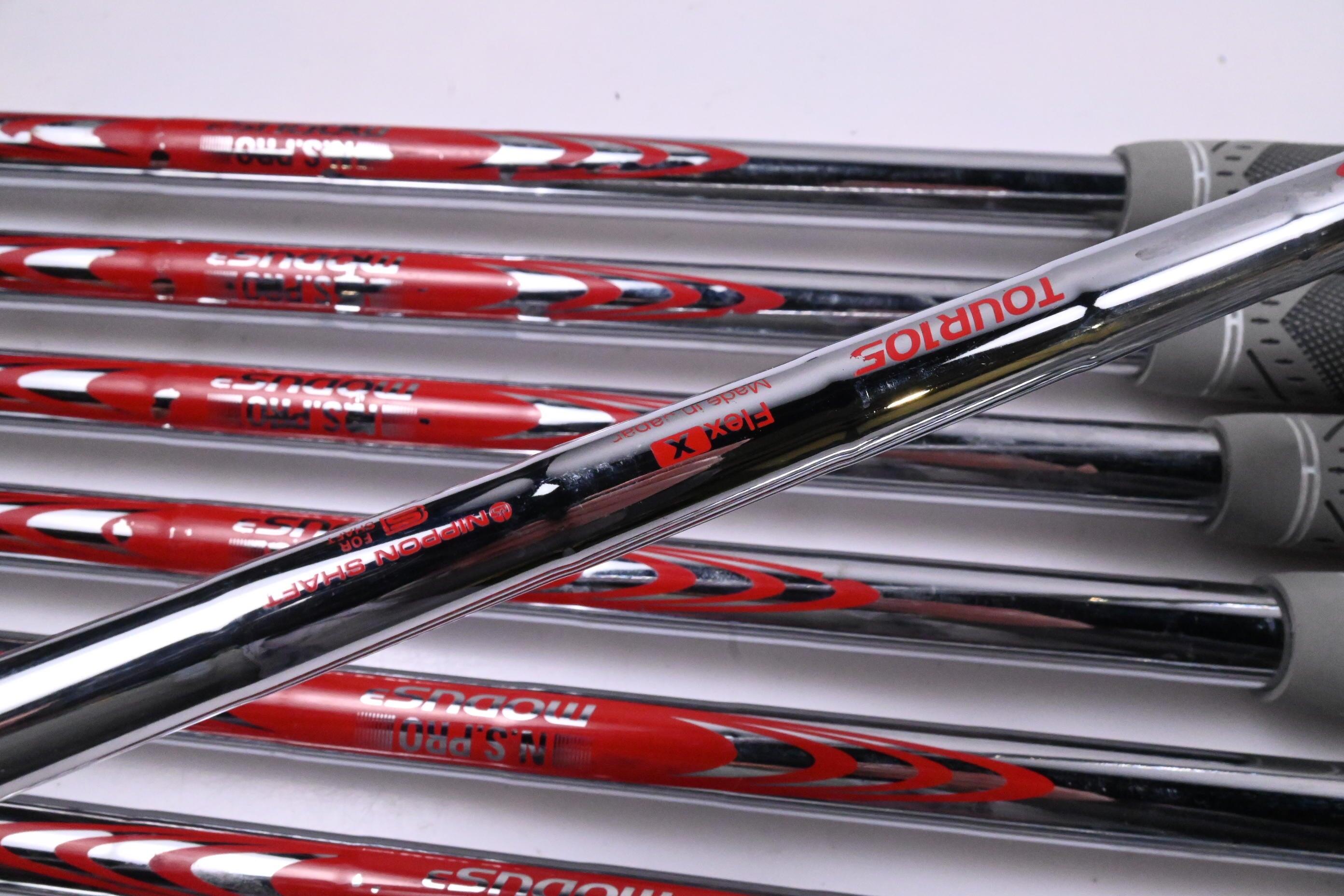 Taylormade P730 Irons / 3-PW / X-Flex N.S.Pro Modus³ Tour 105