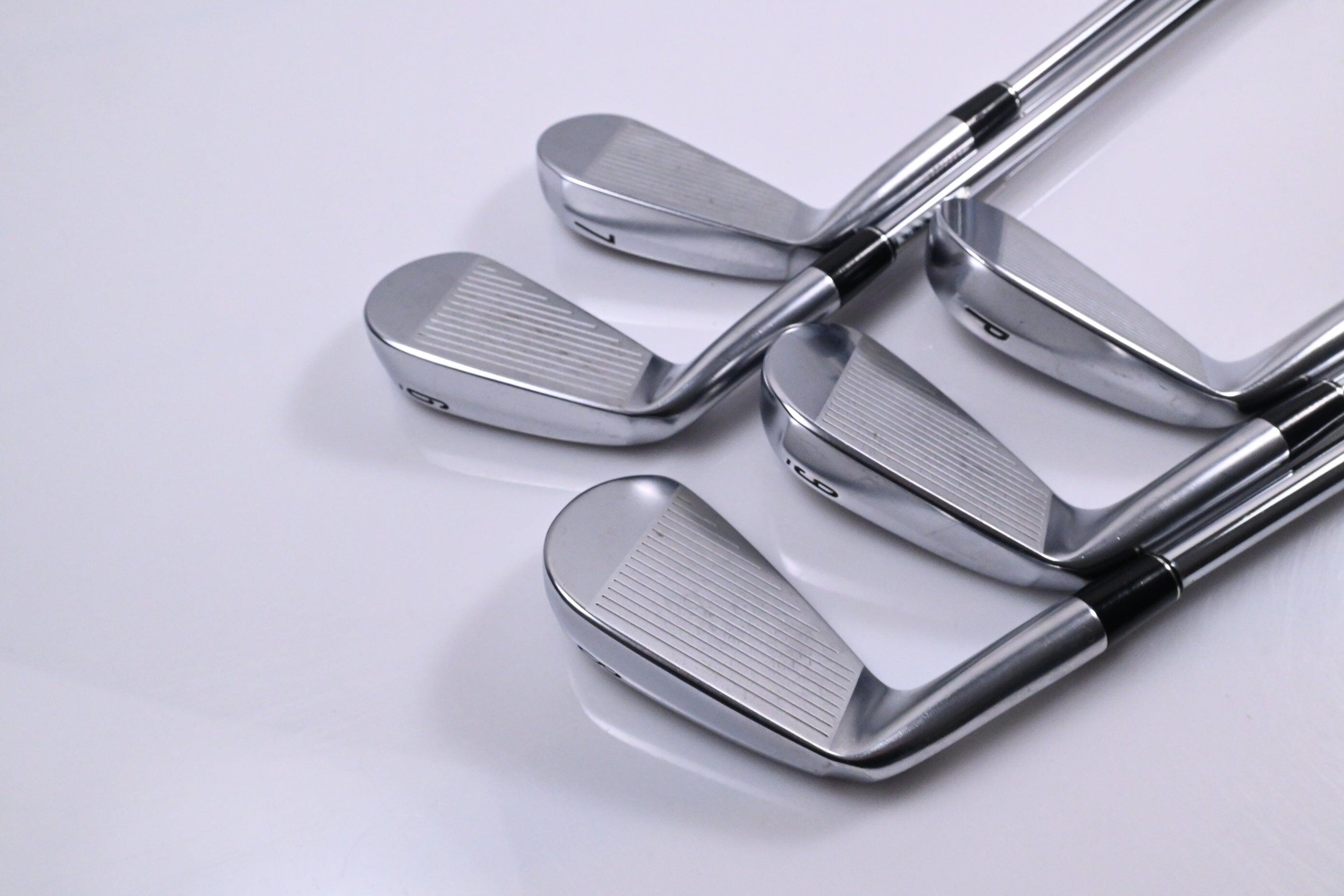 ❤︎ Srixon ZXi5 Irons / 6-PW / Regular Flex KBS Tour Lite Shafts