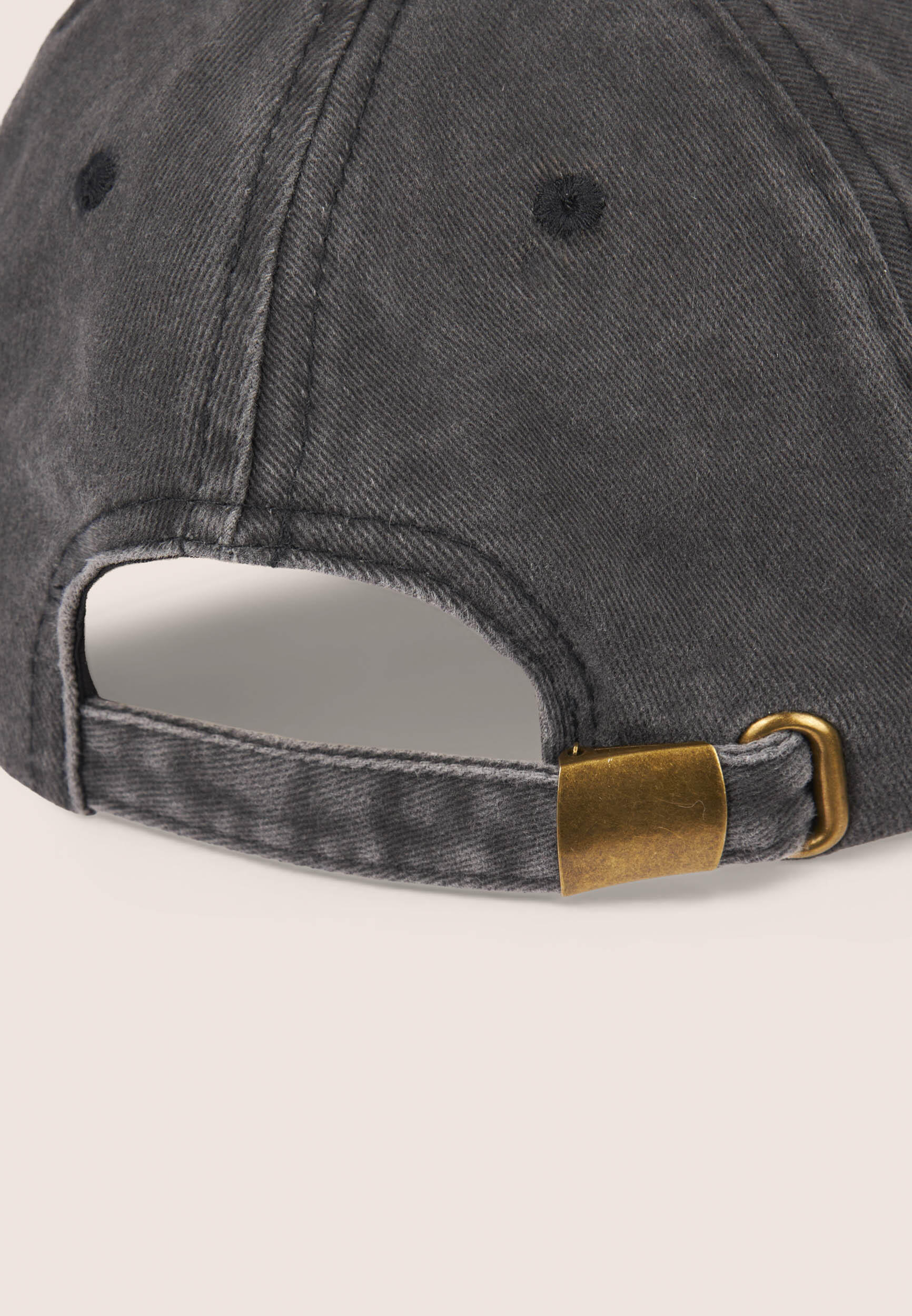 Casquette conçue par Freddy pour ELITE 3/4