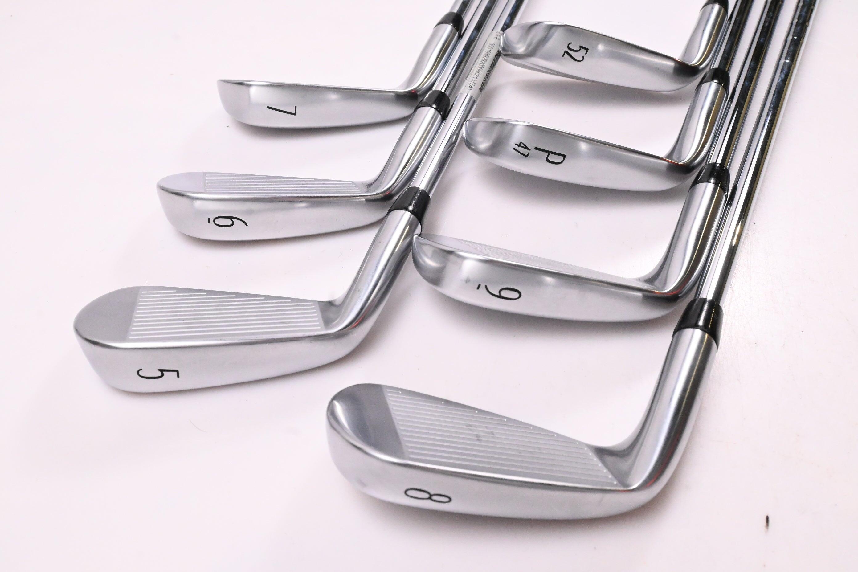 Titleist T250* 2025 Irons / 5-PW+48° / Stiff Flex N.S.Pro 950GH
