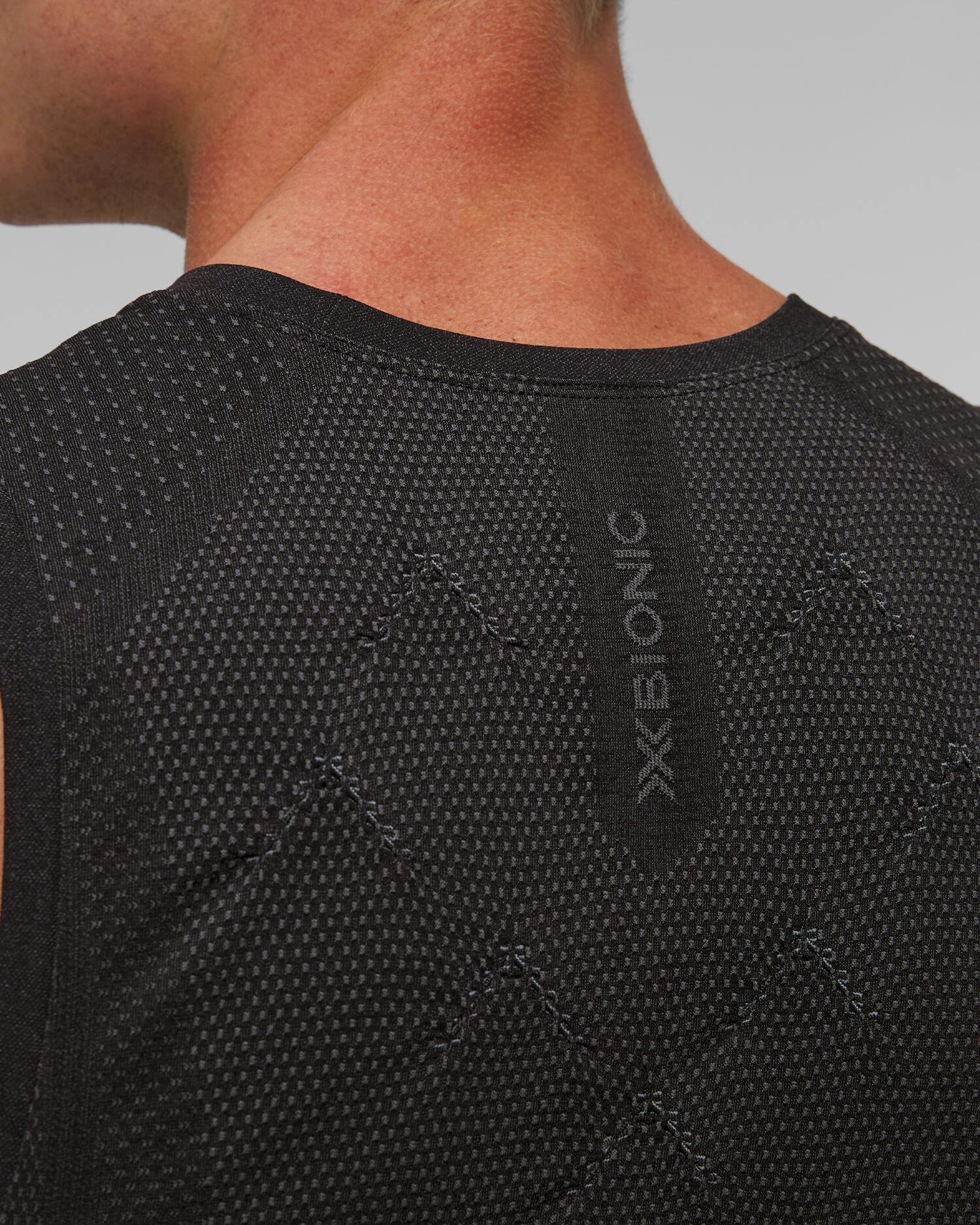 Top biegowy męski X-Bionic Xceed Run Tank Black 5/6