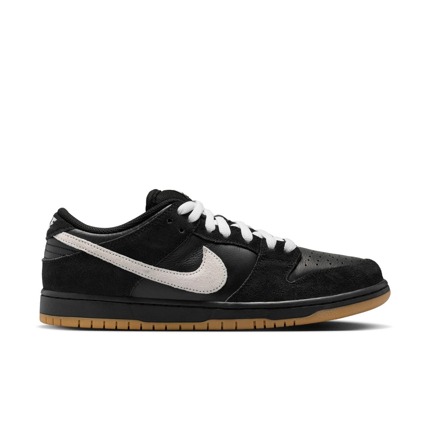 Nike SB Dunk Low Pro Black Gum 6/7