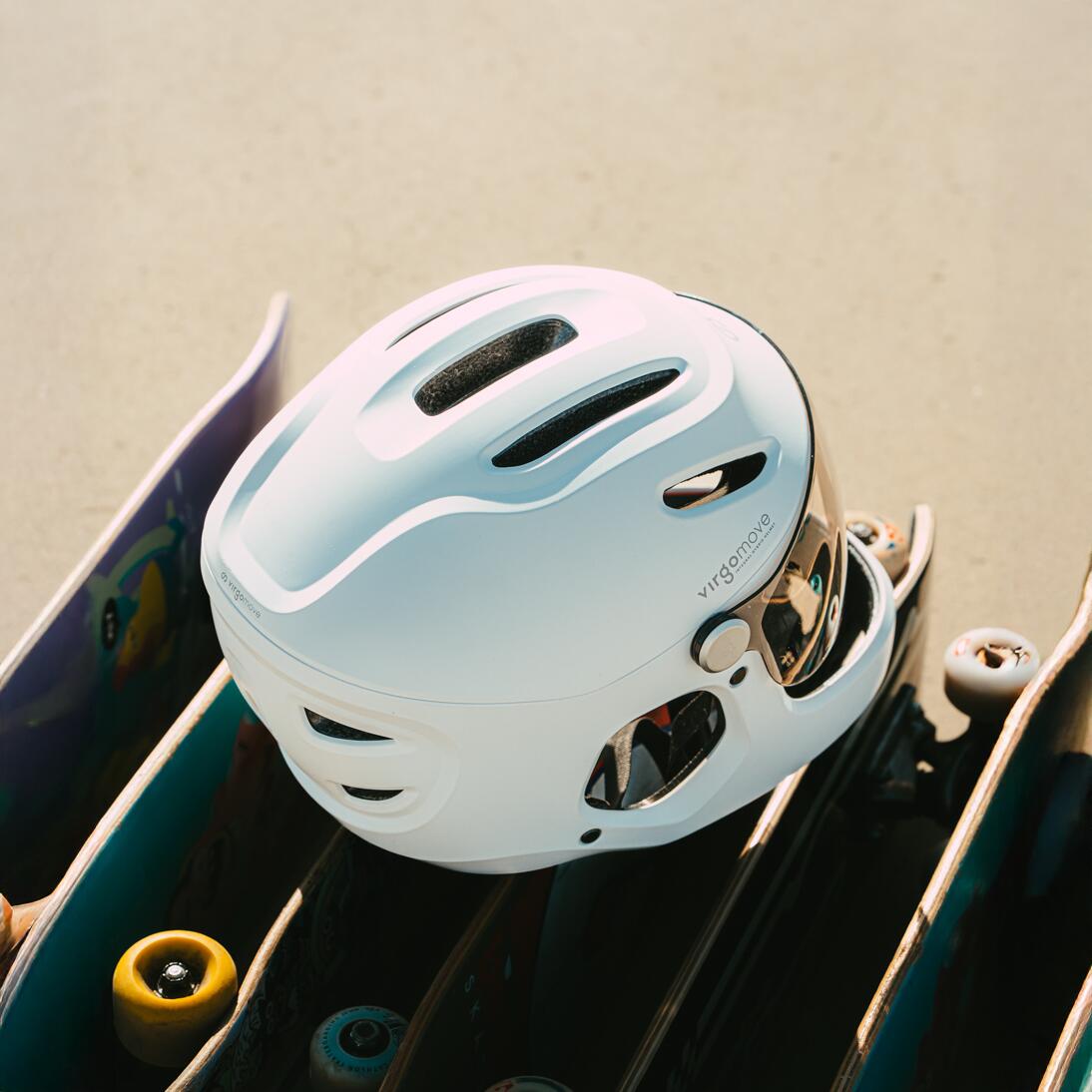 Virgo Integral Blanc - Casque Intégral Urbain avec visière et phare arrière 3/9