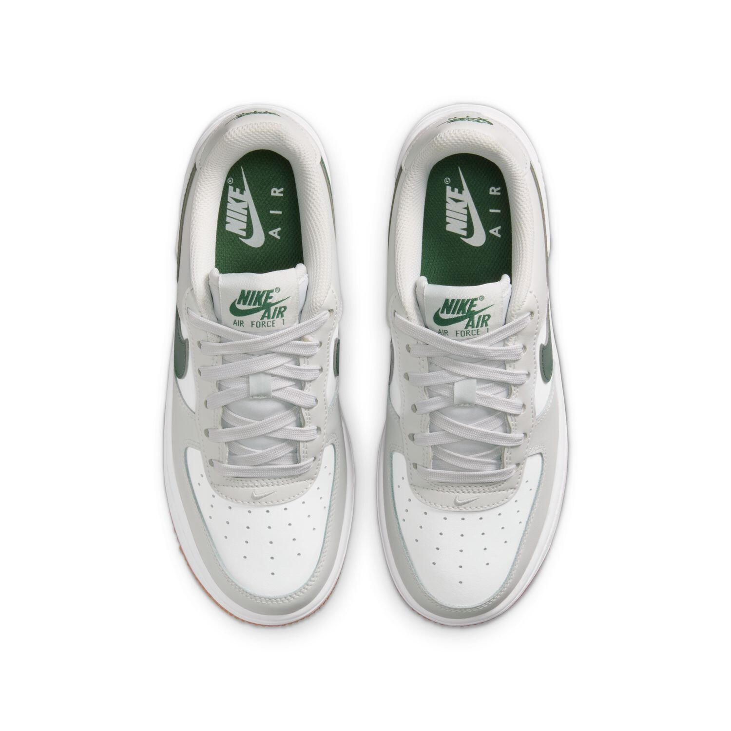Ténis Nike Air Force 1 BG N 5/7