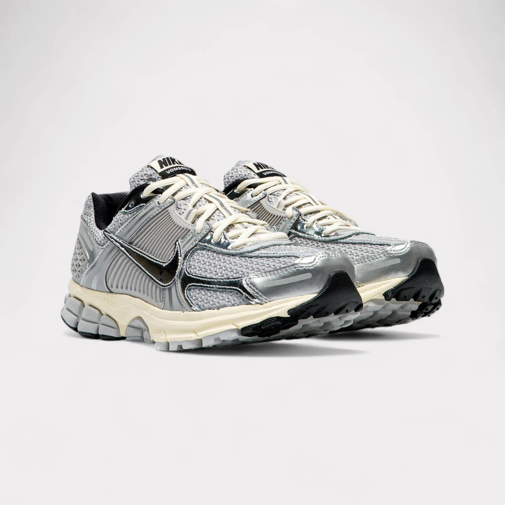 Nike Zoom Vomero 5 - Chrome Coconut 2/5