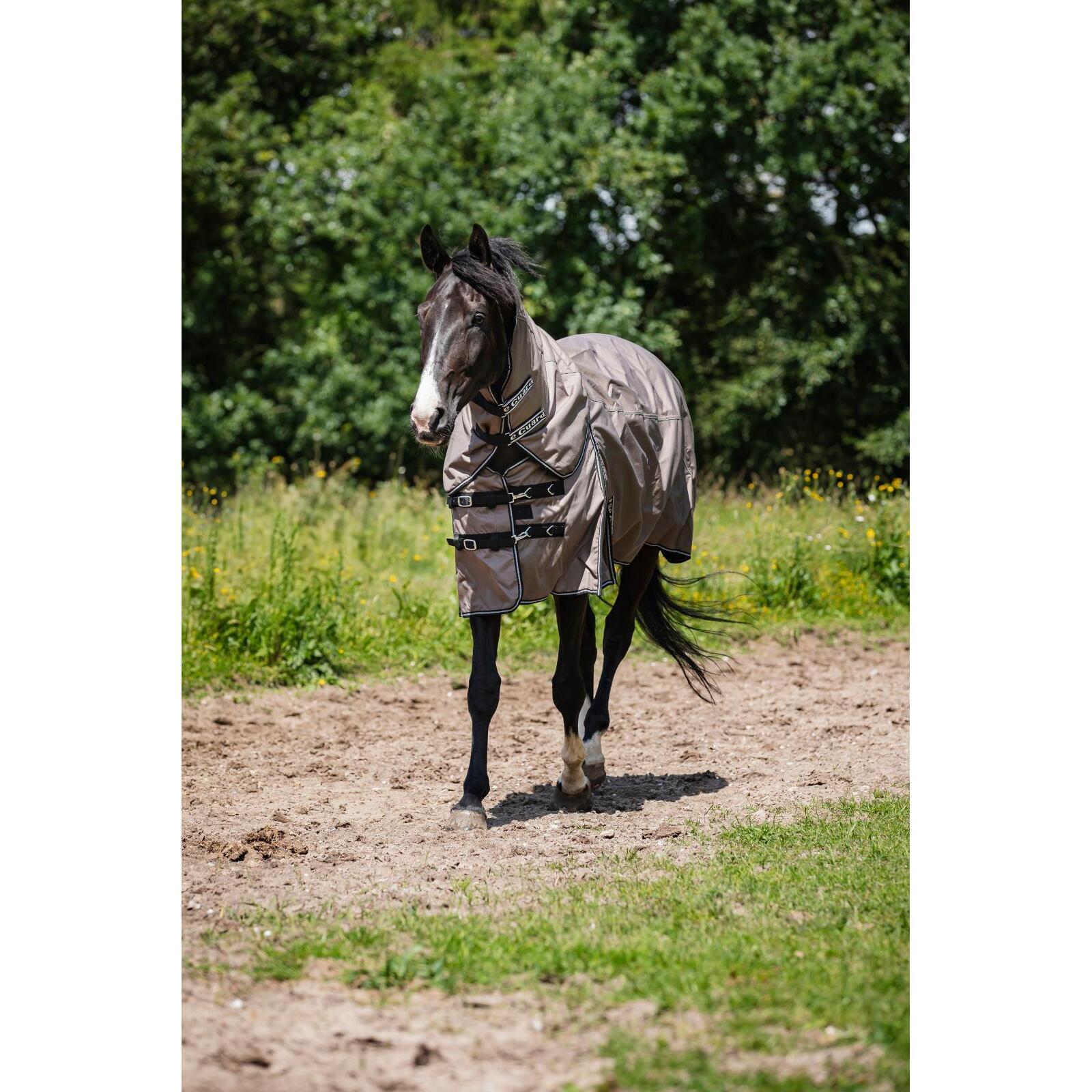 Sábana exterior para caballo adaptación estándar al tapiz HorseGuard 600D 0g 2/2