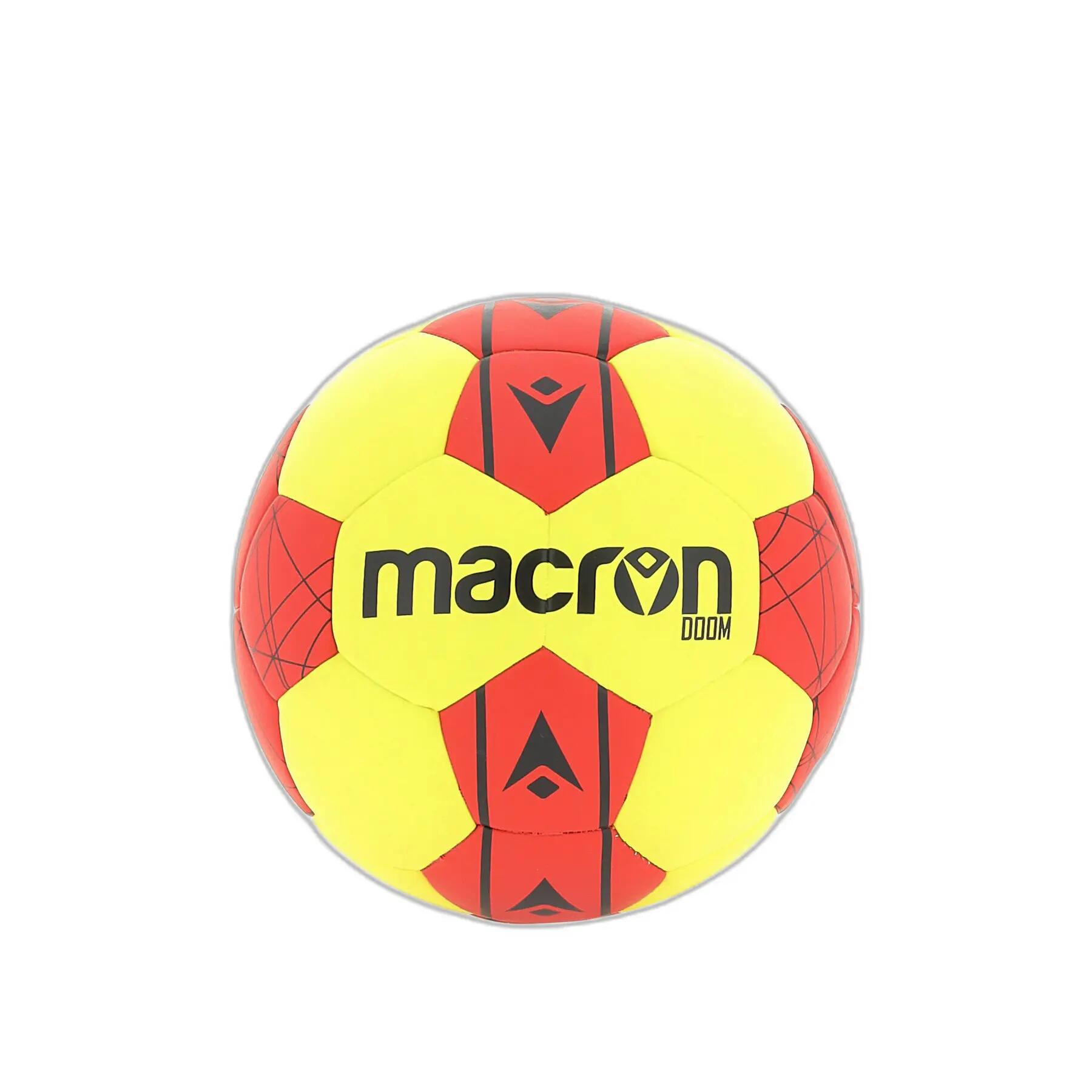 MACRON picture