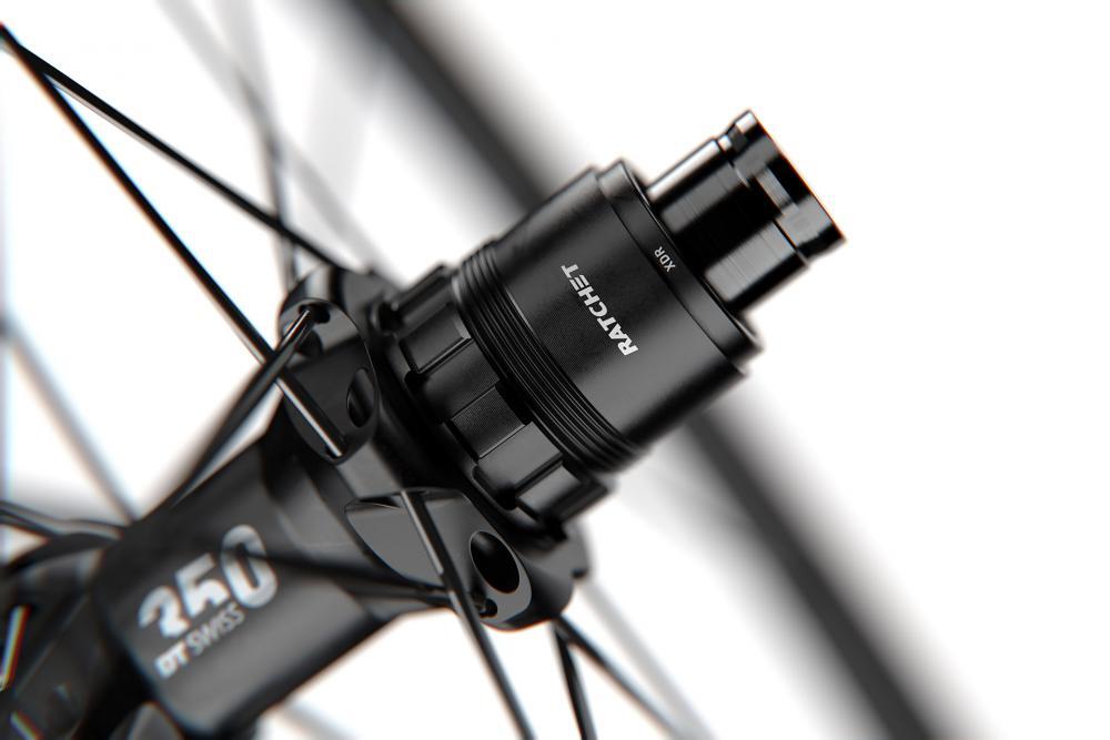 DT SWISS Roue (arrière) GR1600 Spline 25 DB 27,5\/24 alu noire, CL,142\/... 3/3