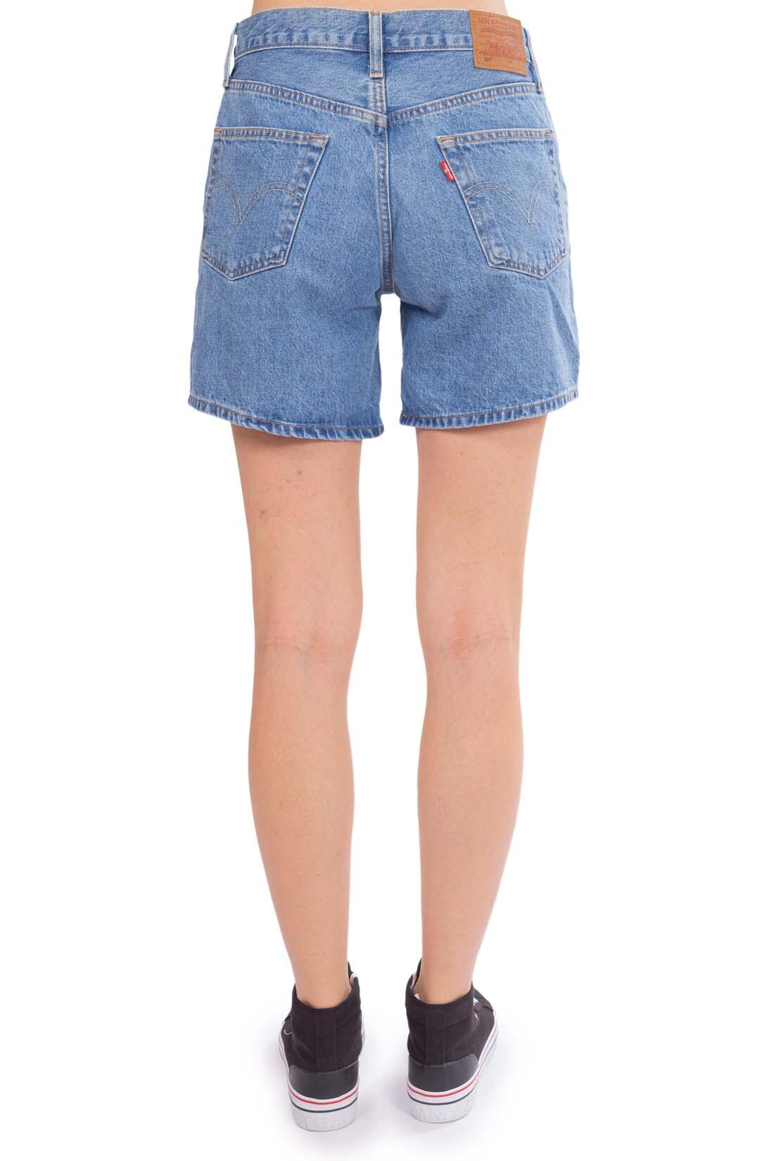 Shorts pour femme Levis 501 roulés Bleu. 4/4